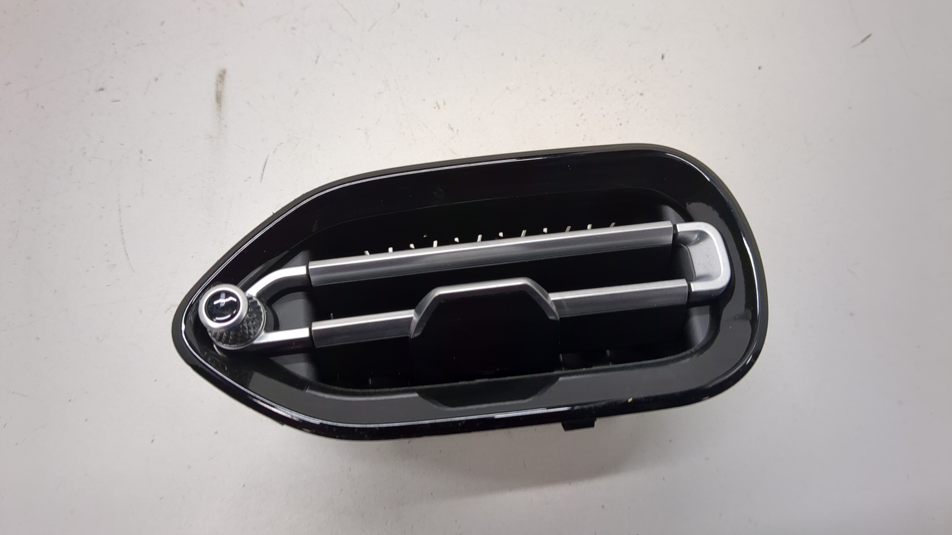 Дефлектор воздушный