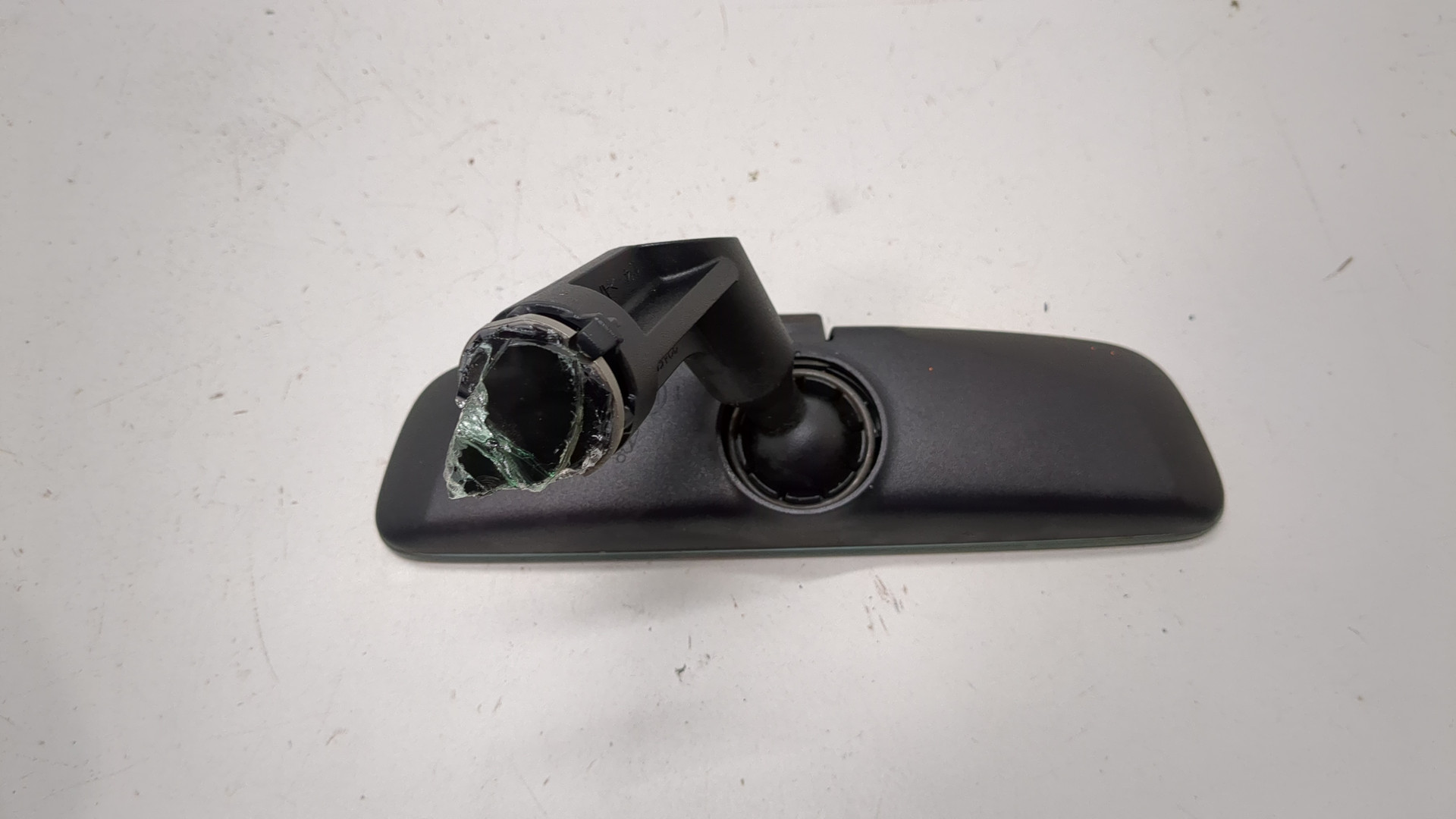 Зеркало заднего вида