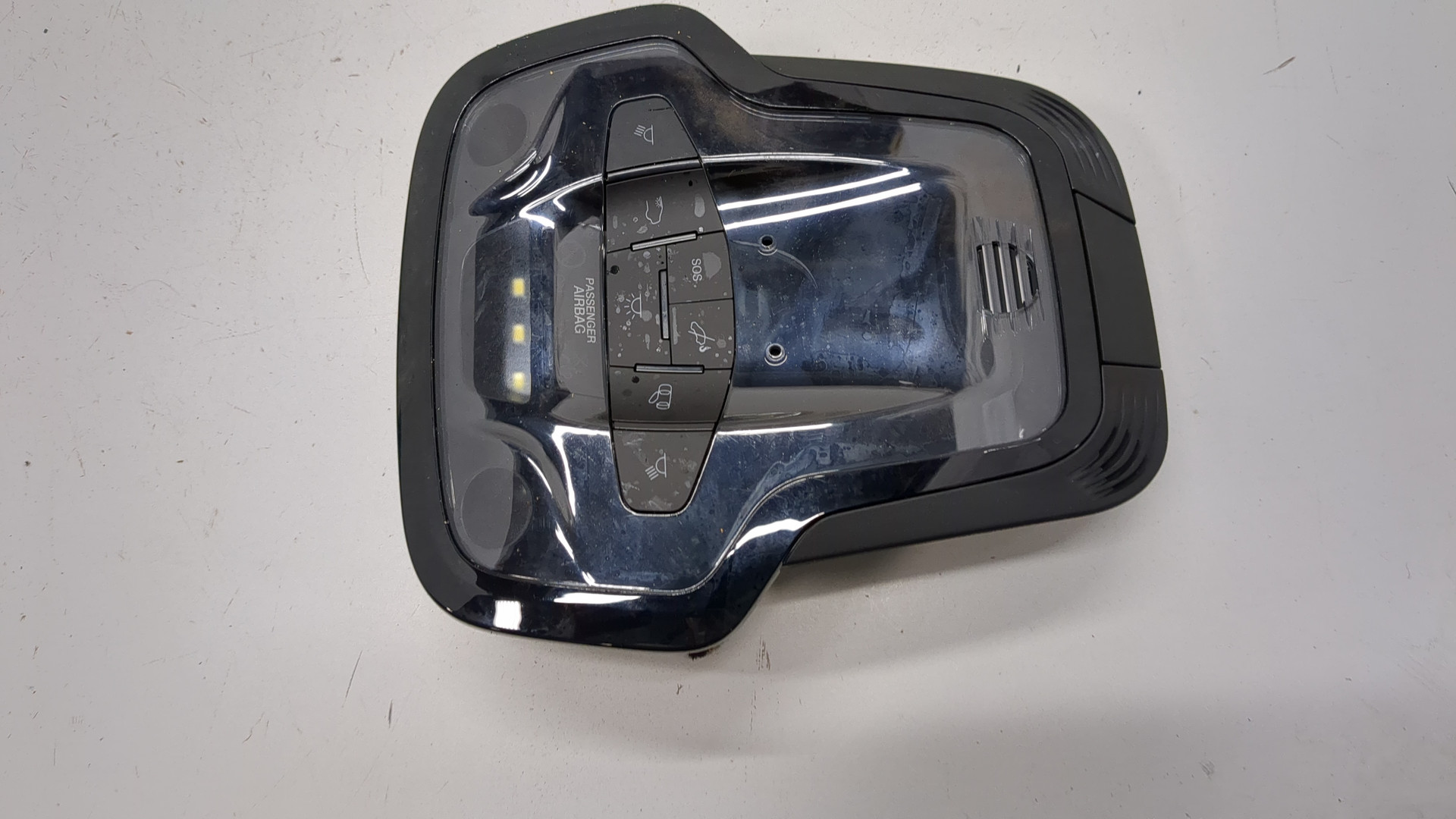 Плафон салонный