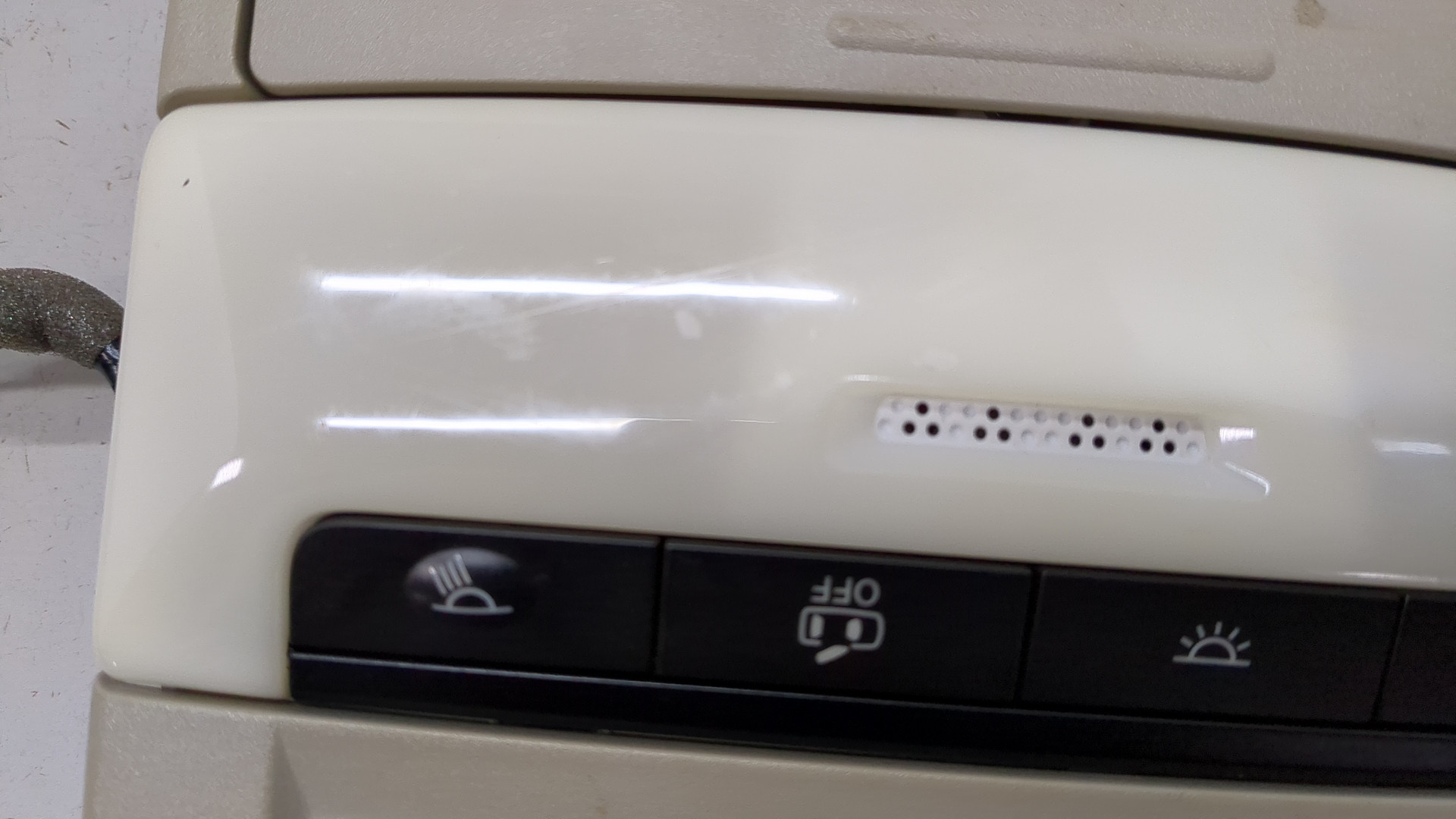 Плафон салонный