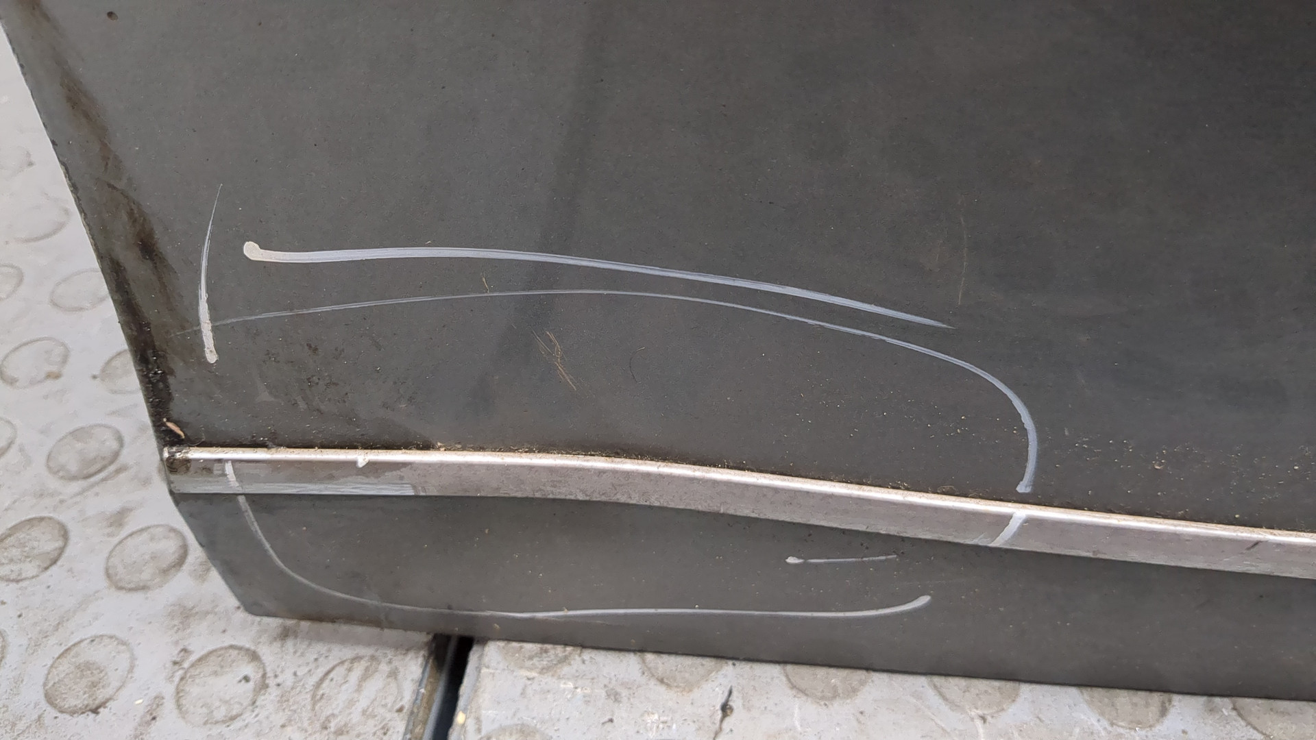 Дверь передняя правая