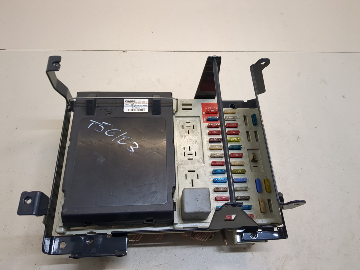 Блок управления подвеской