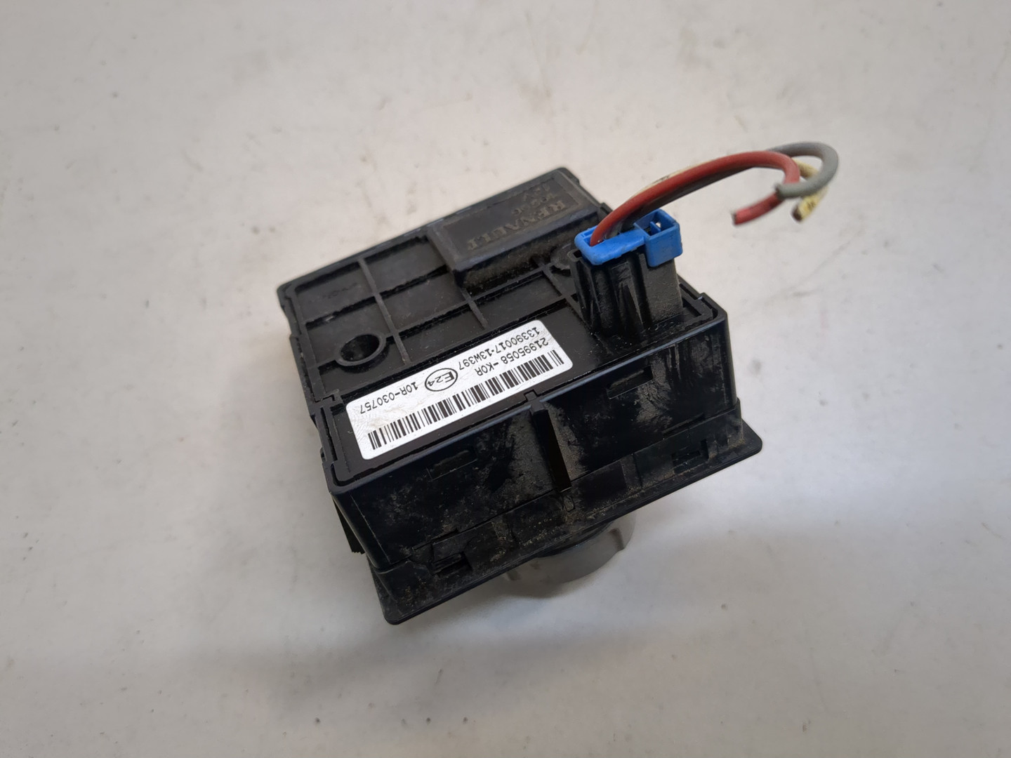 Переключатель света фар