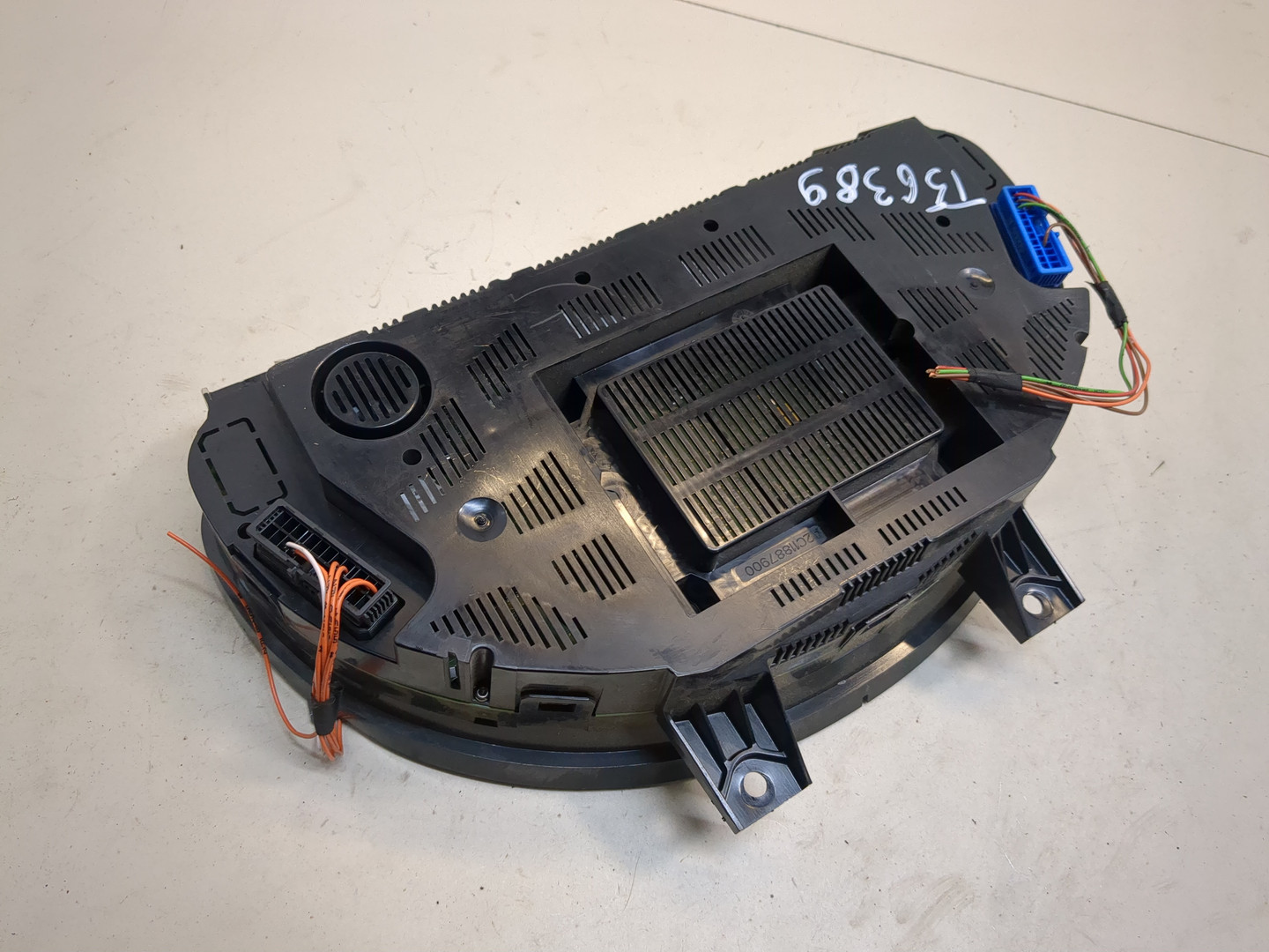 Панель приборов