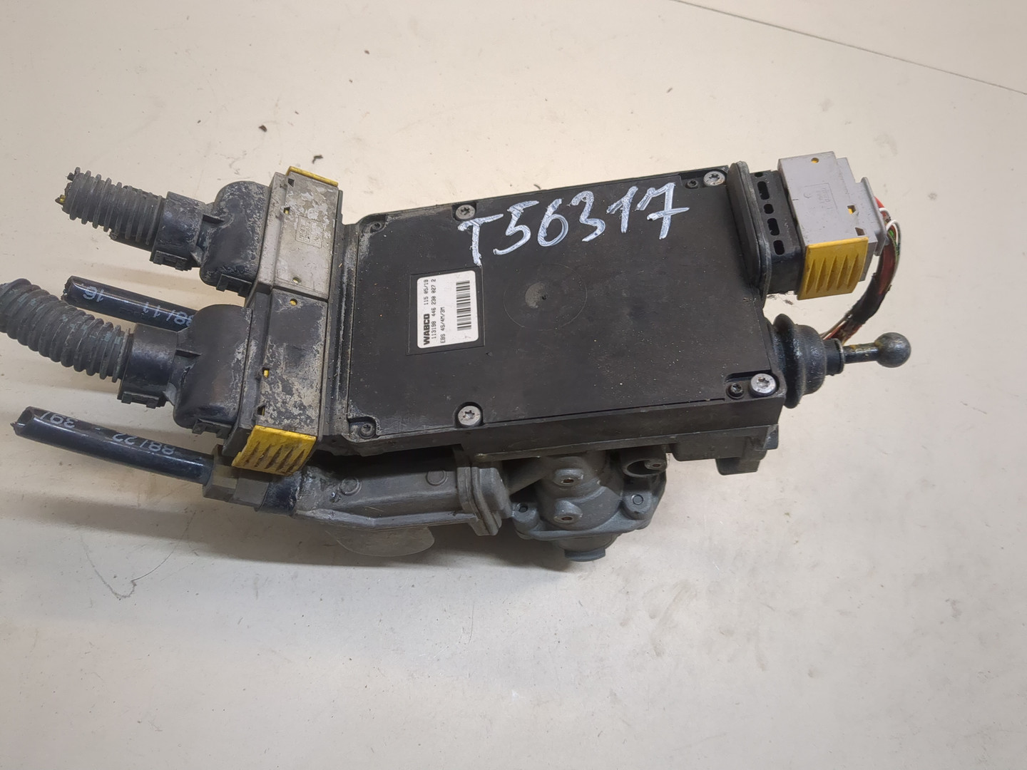 Кран тормозной главный