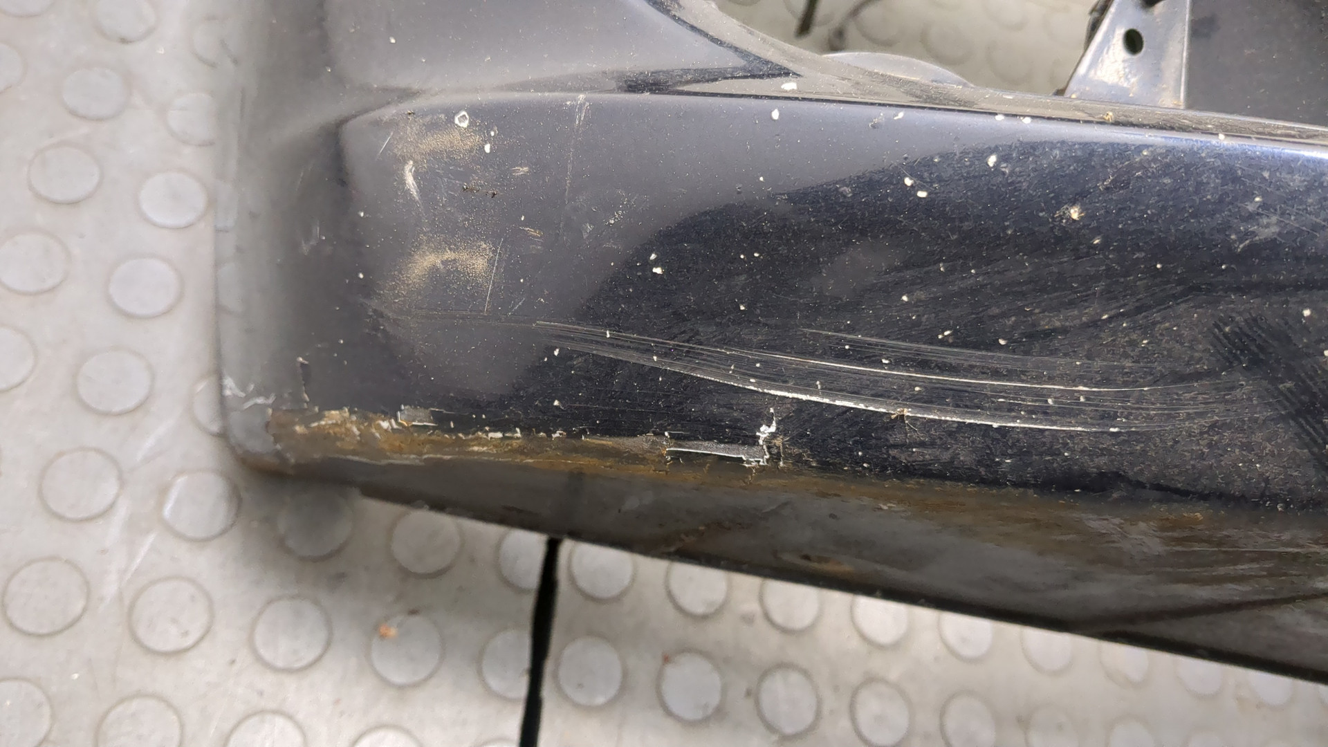 Бампер передний