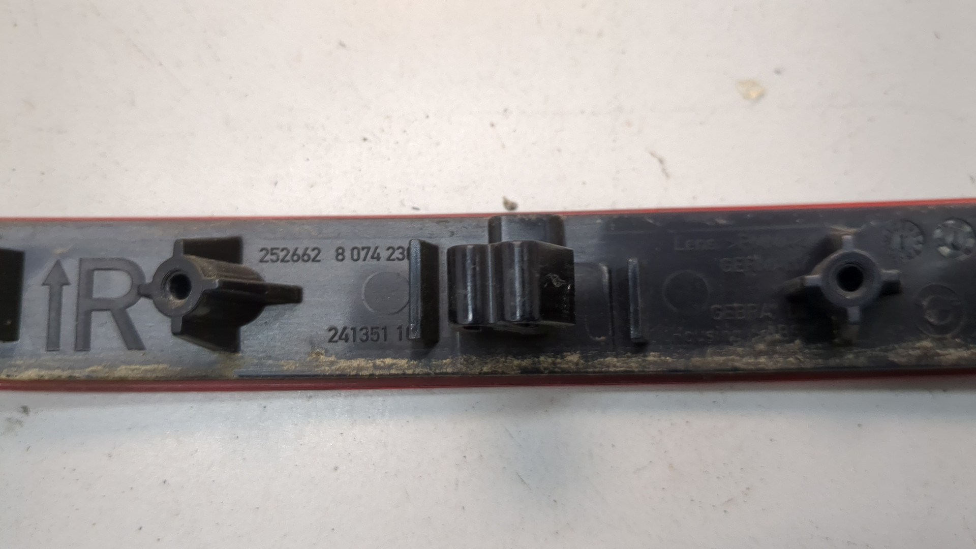 Отражатель в бампер задний правый