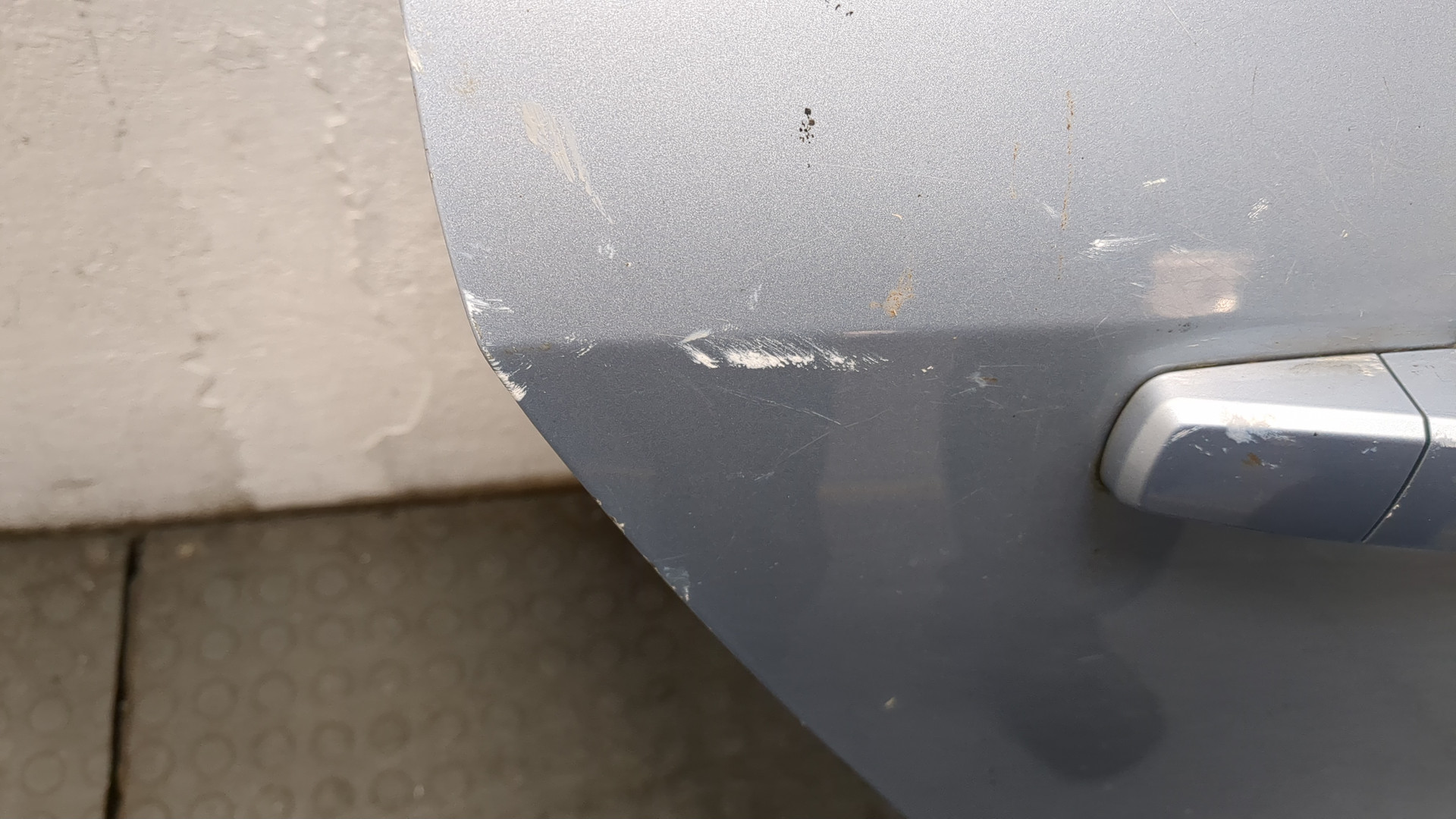 Дверь задняя правая