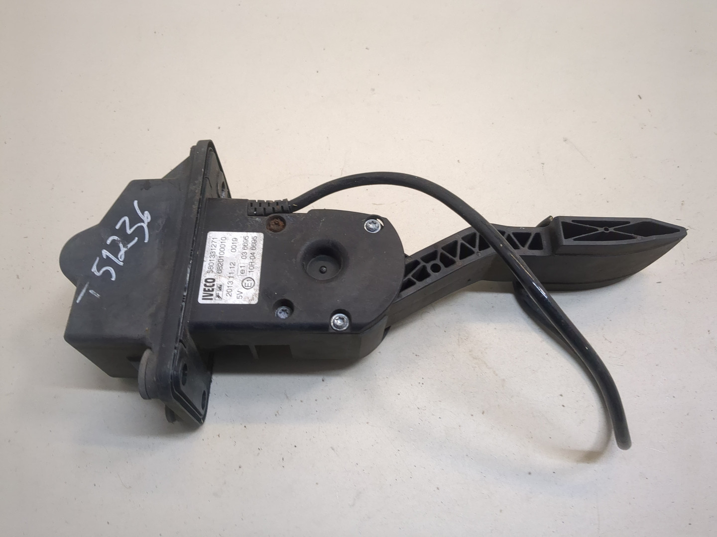 Педаль газа