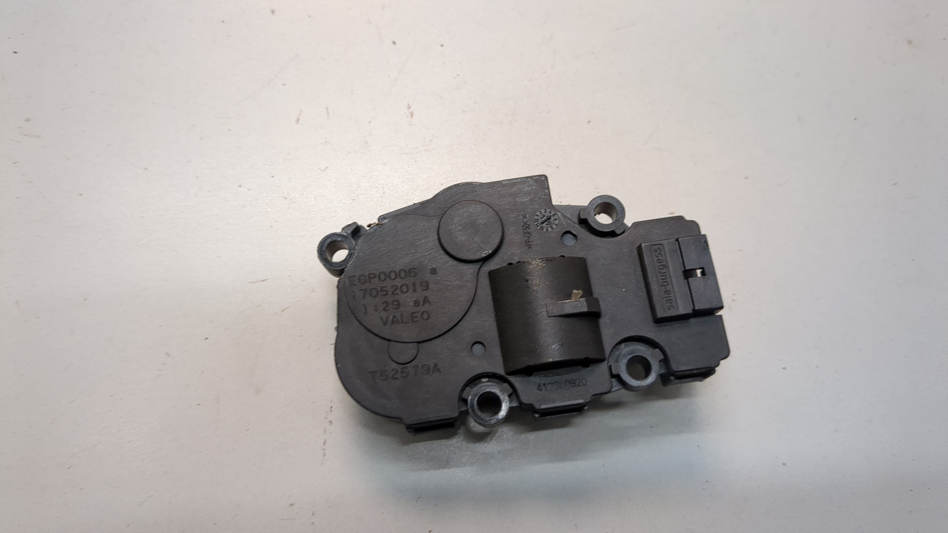 Моторчик заслонки печки