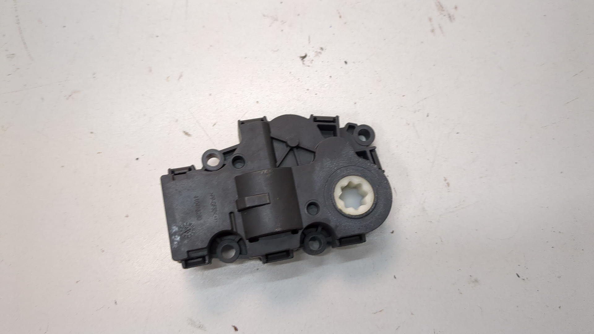 Моторчик заслонки печки