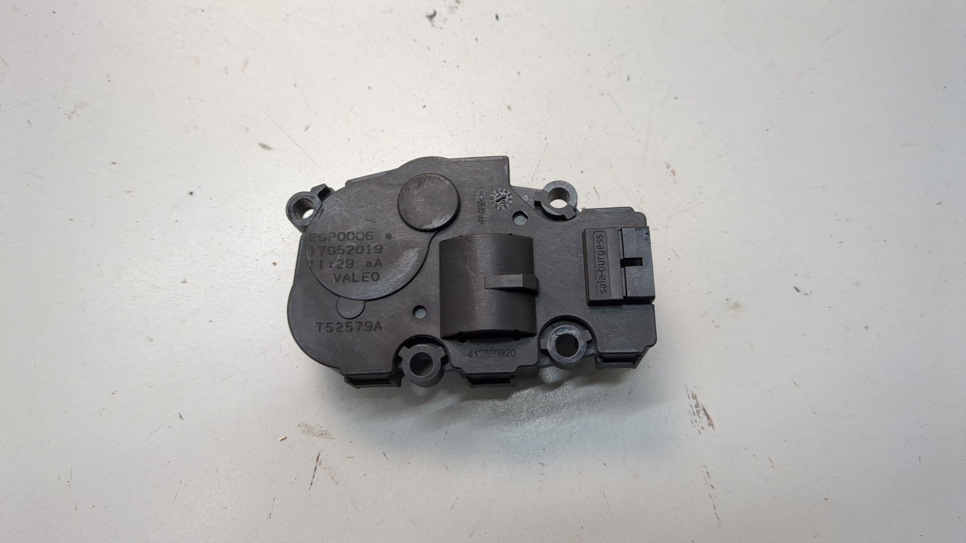 Моторчик заслонки печки