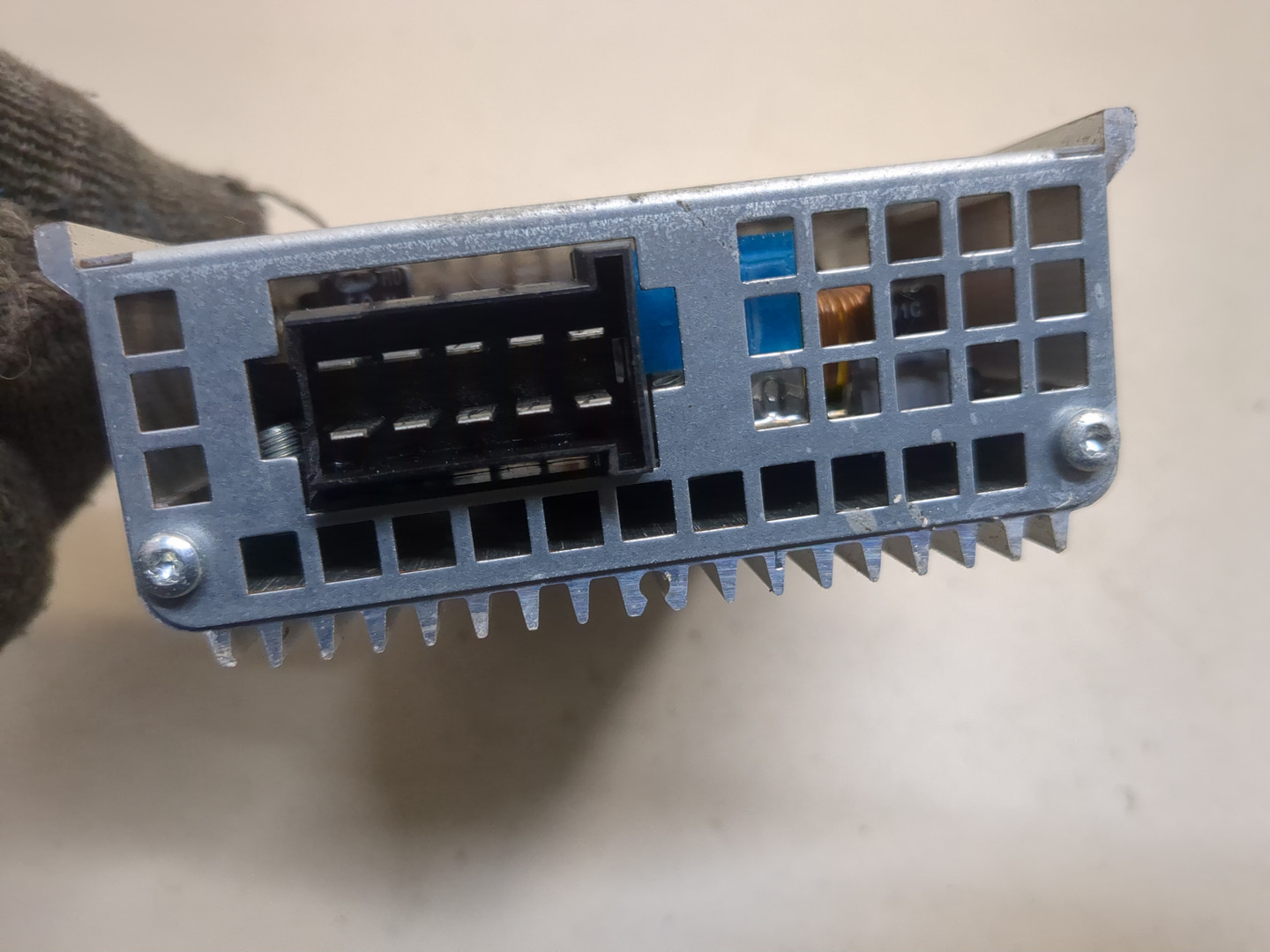 Преобразователь напряжения (адаптер)