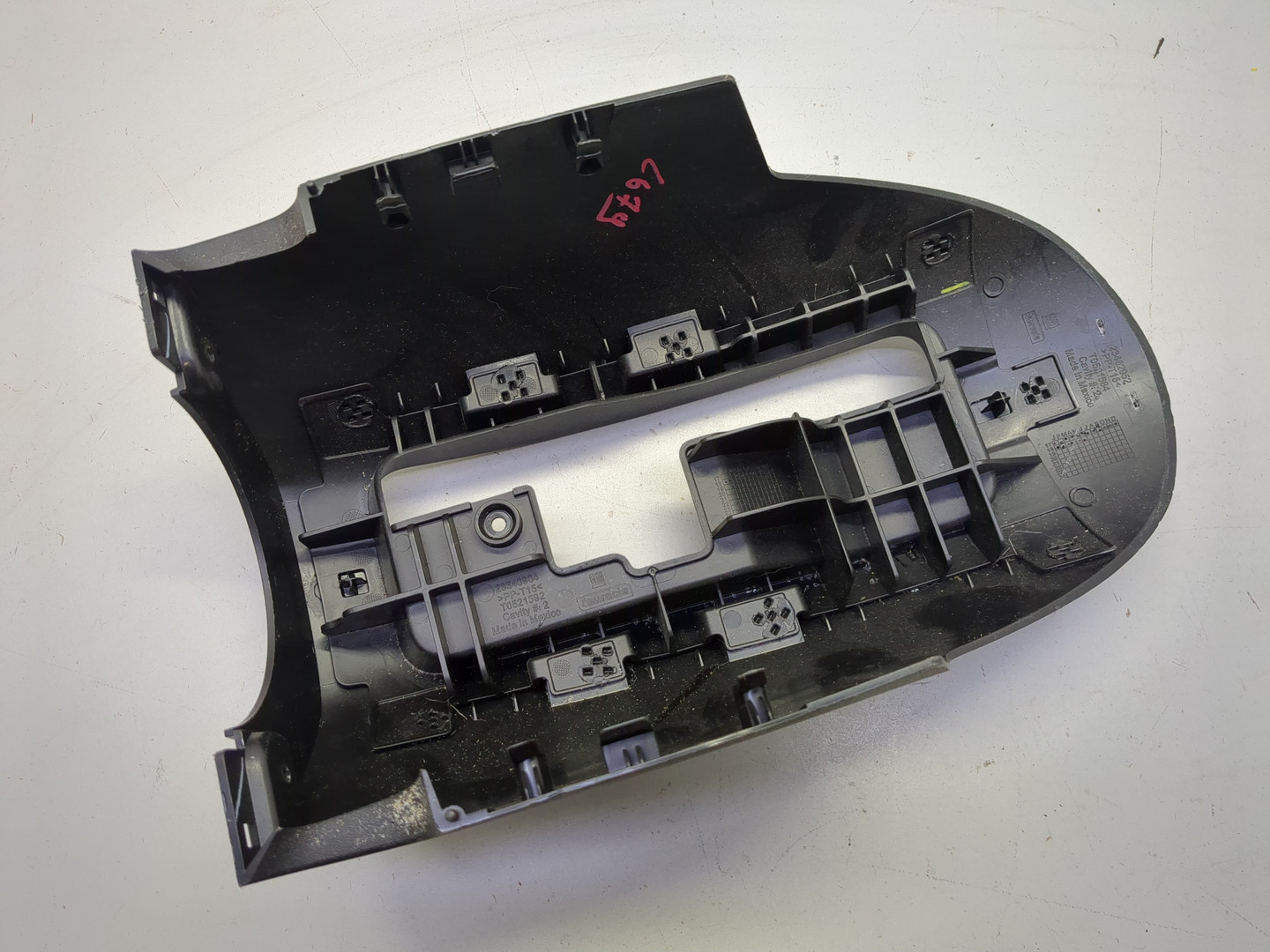 Кожух рулевой колонки