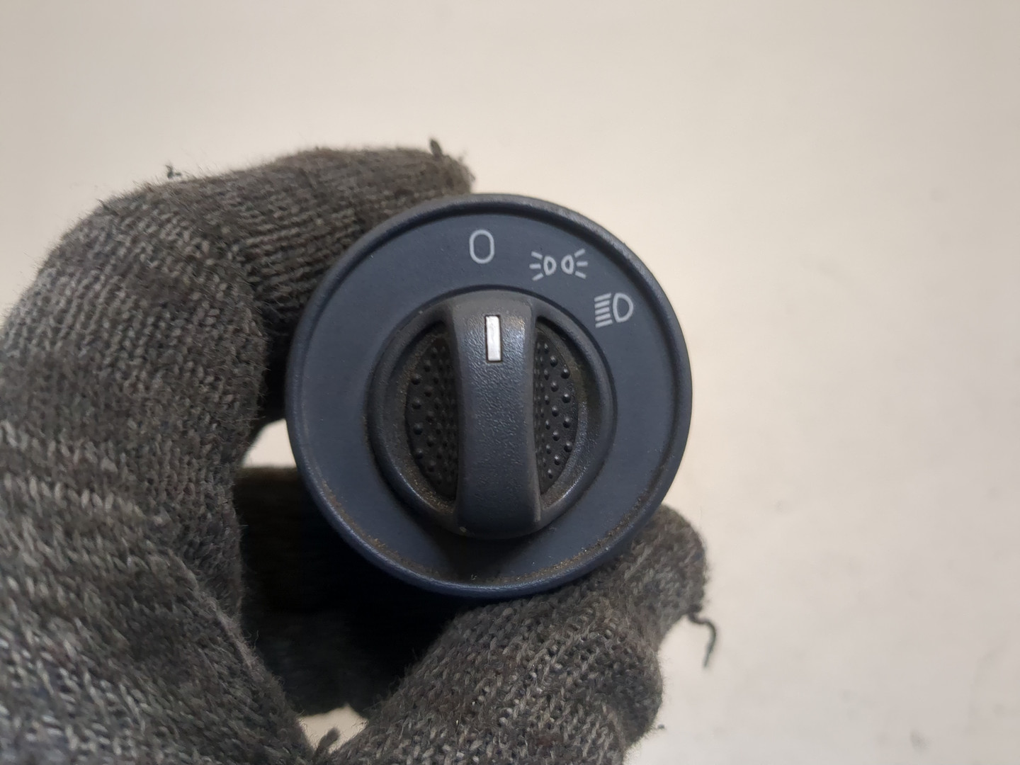 Переключатель света фар