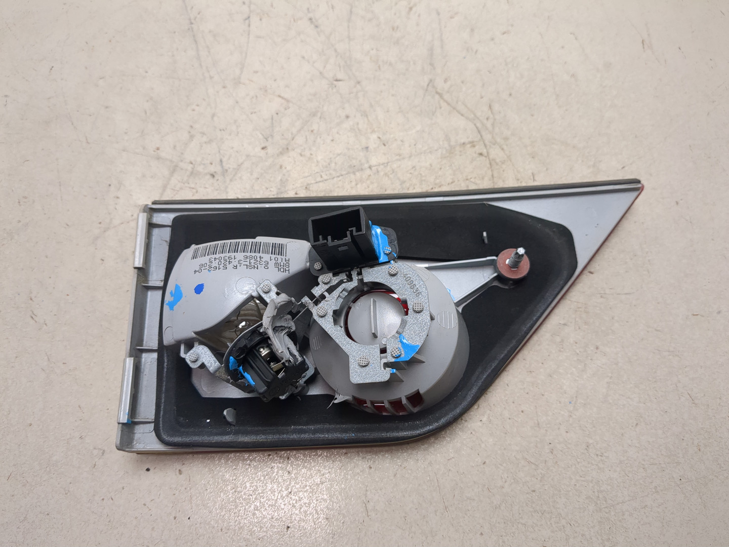 Фонарь задний внутренний правый