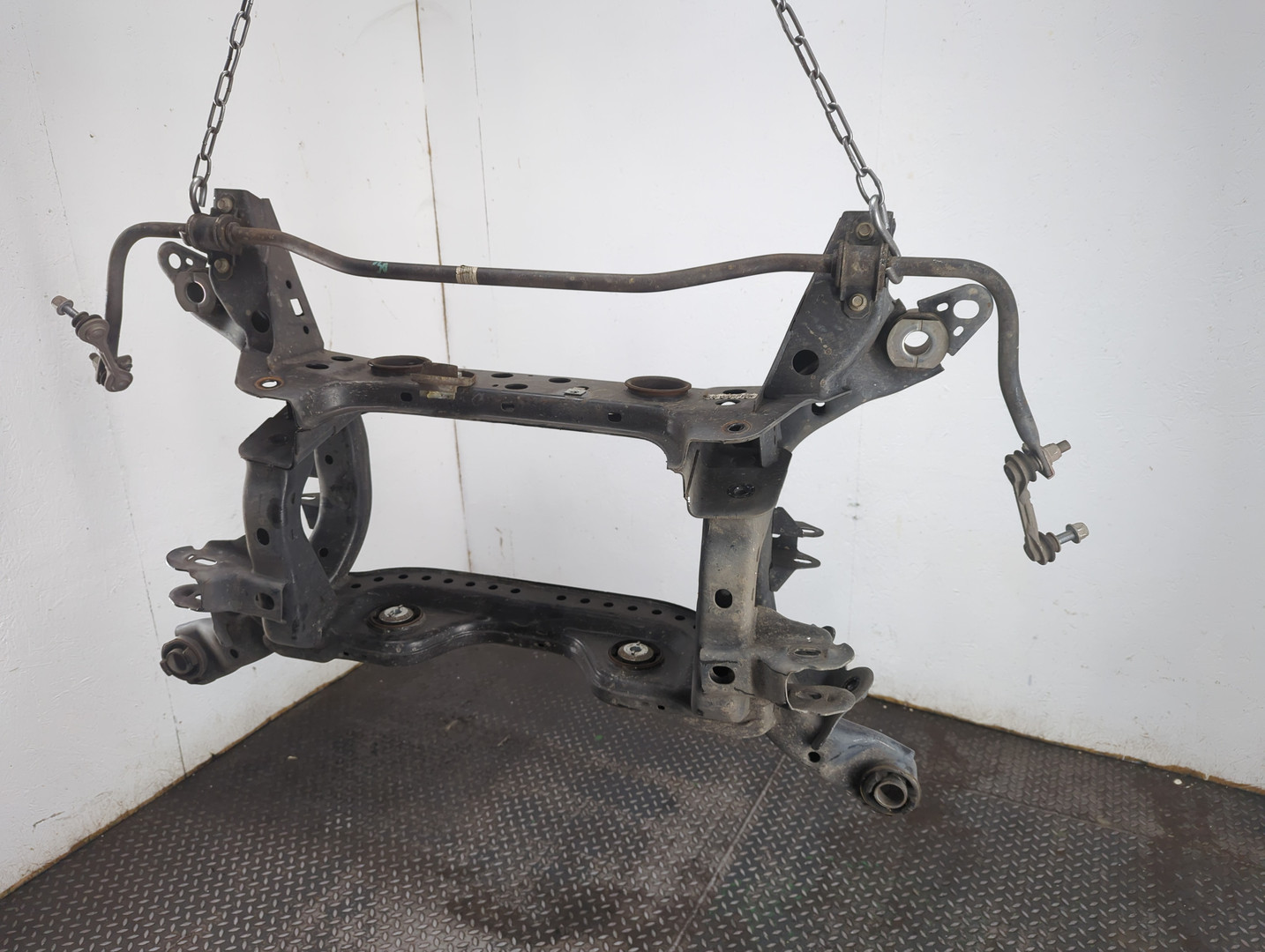 Балка задняя