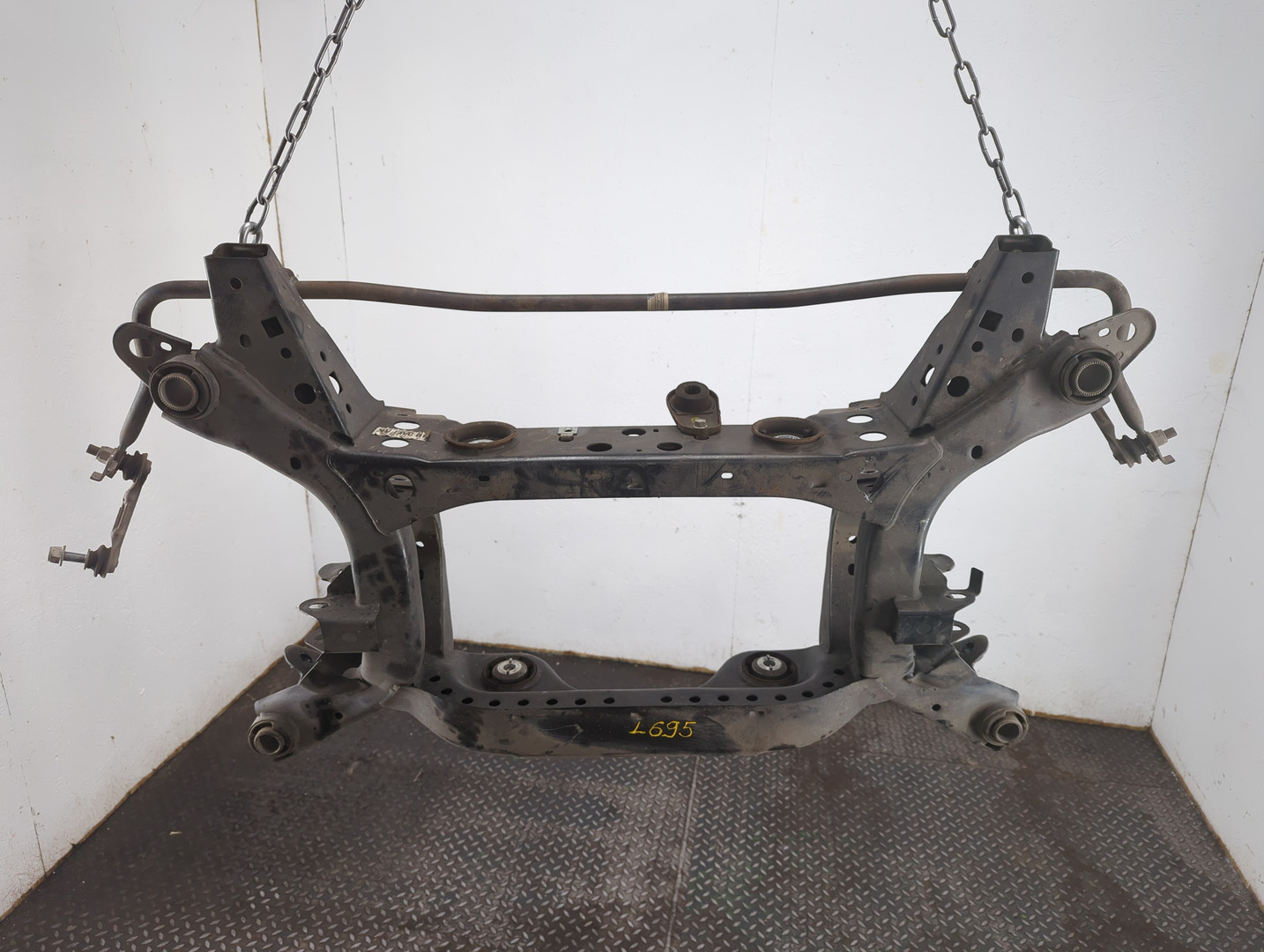 Балка задняя