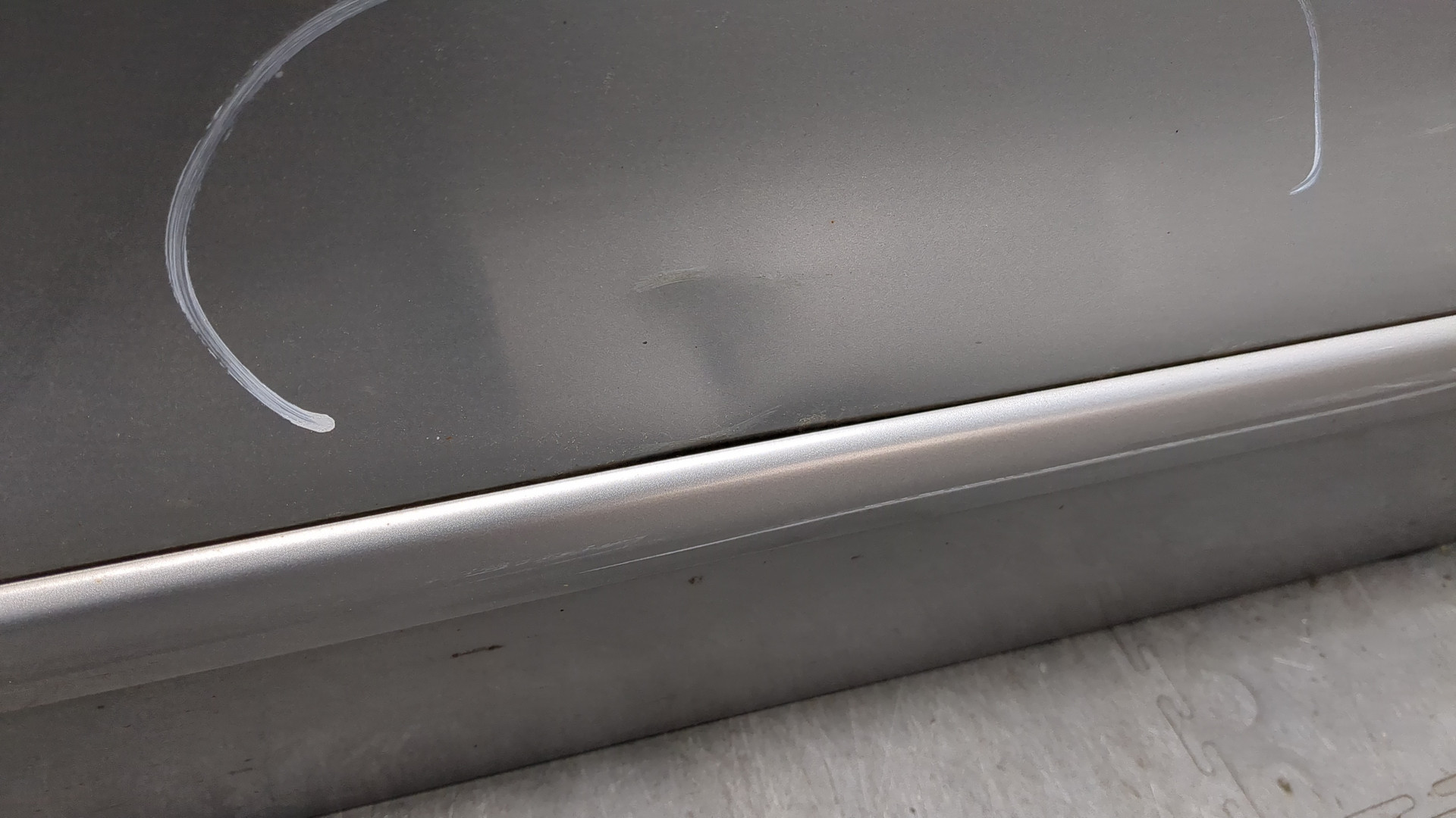 Дверь передняя левая