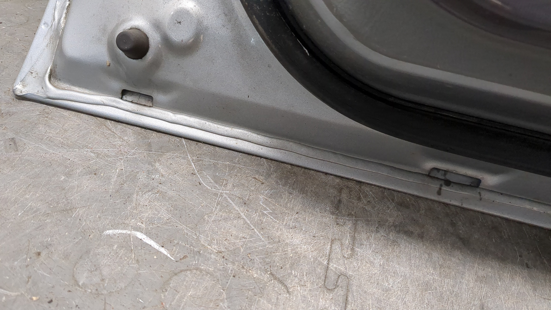 Дверь передняя левая