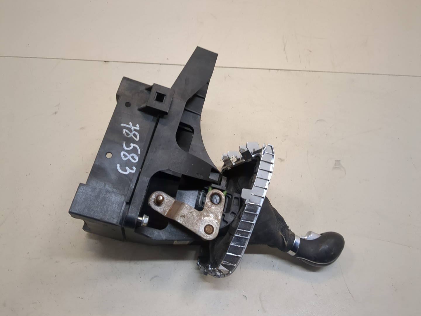 Кулиса МКПП / АКПП