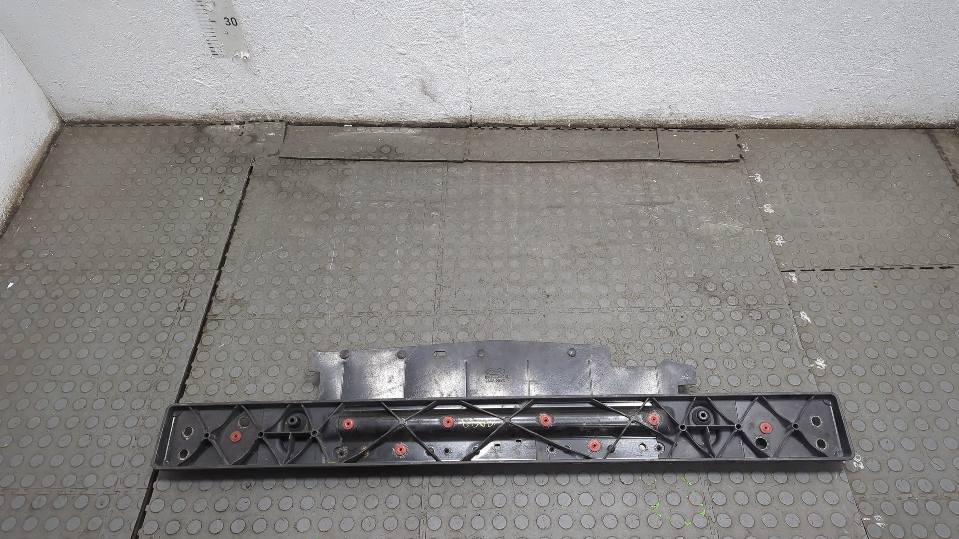 Балка подрадиаторная