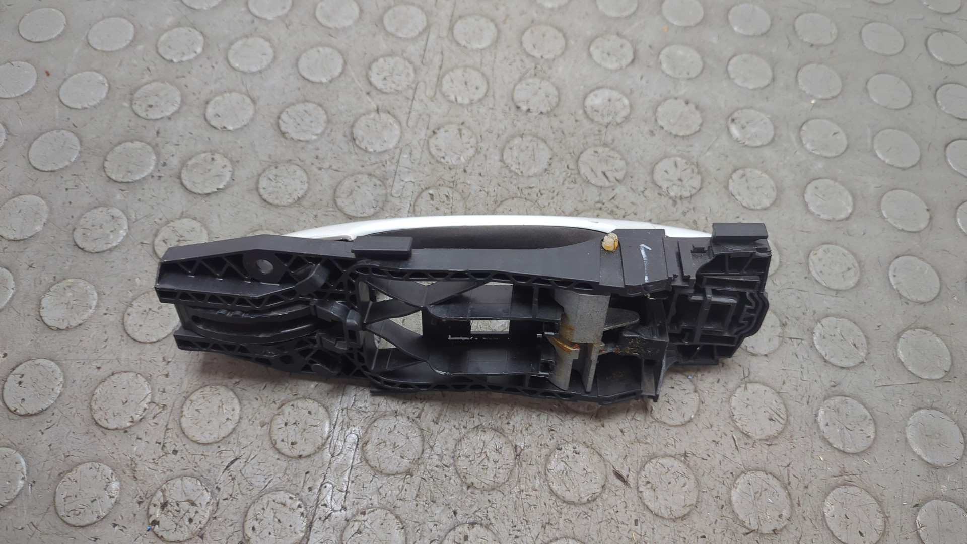 Ручка двери наружная