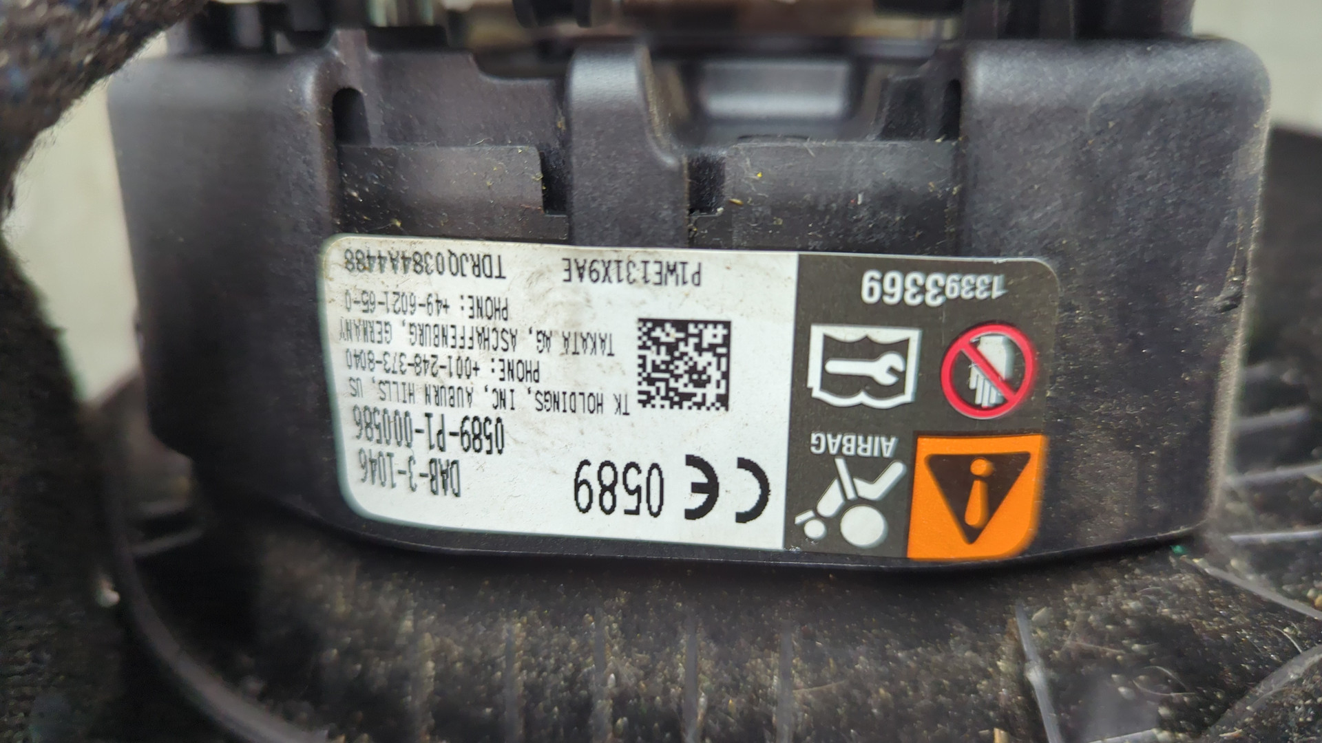 Подушка безопасности в рулевое колесо