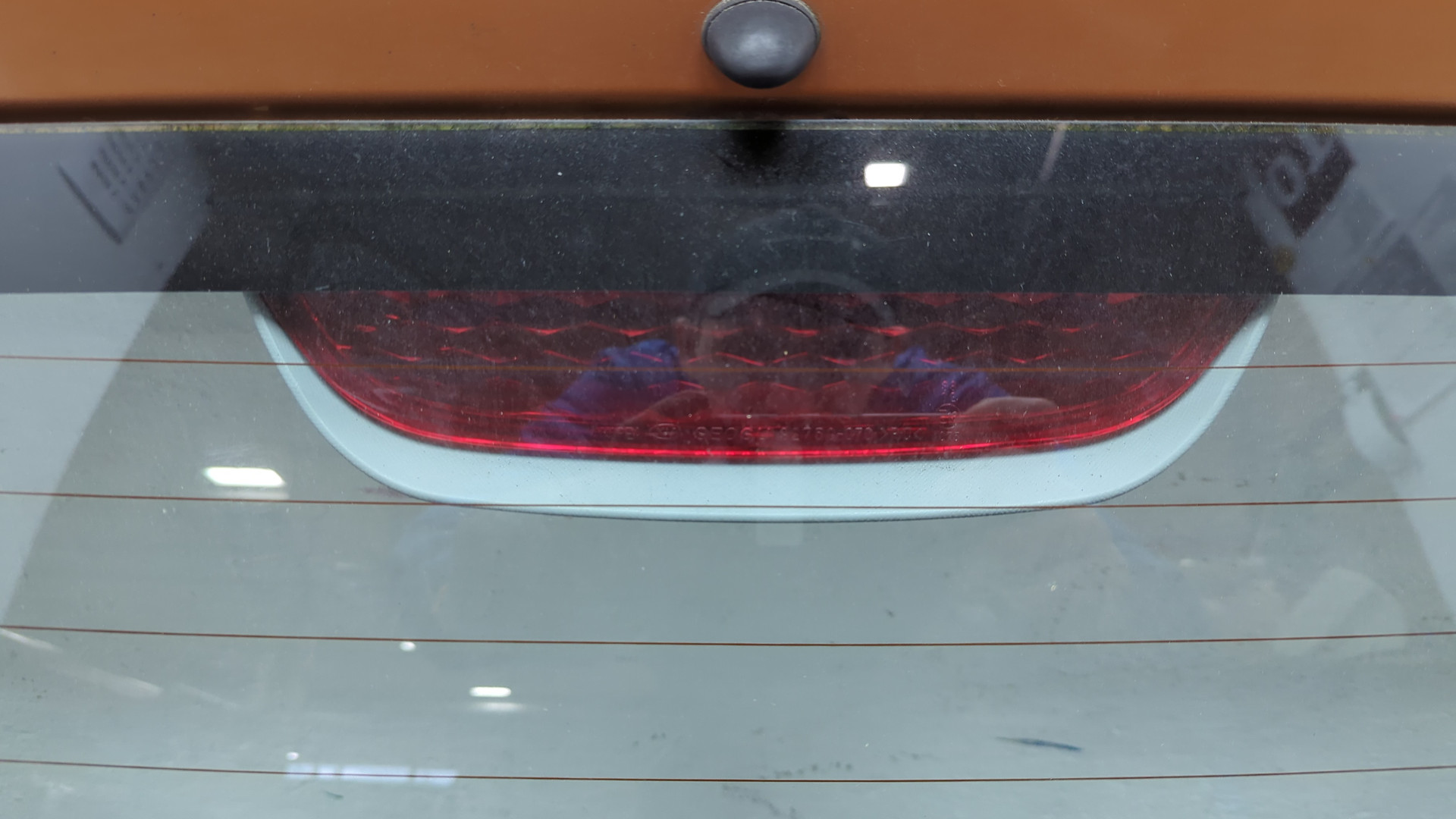 Дверь багажника