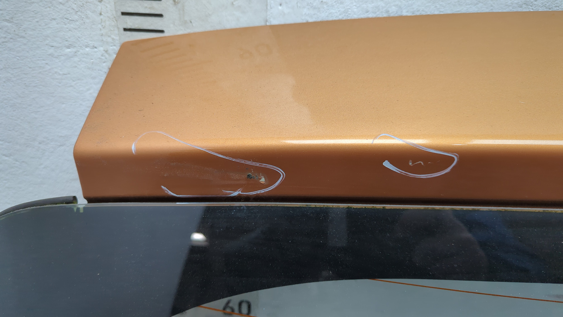 Дверь багажника