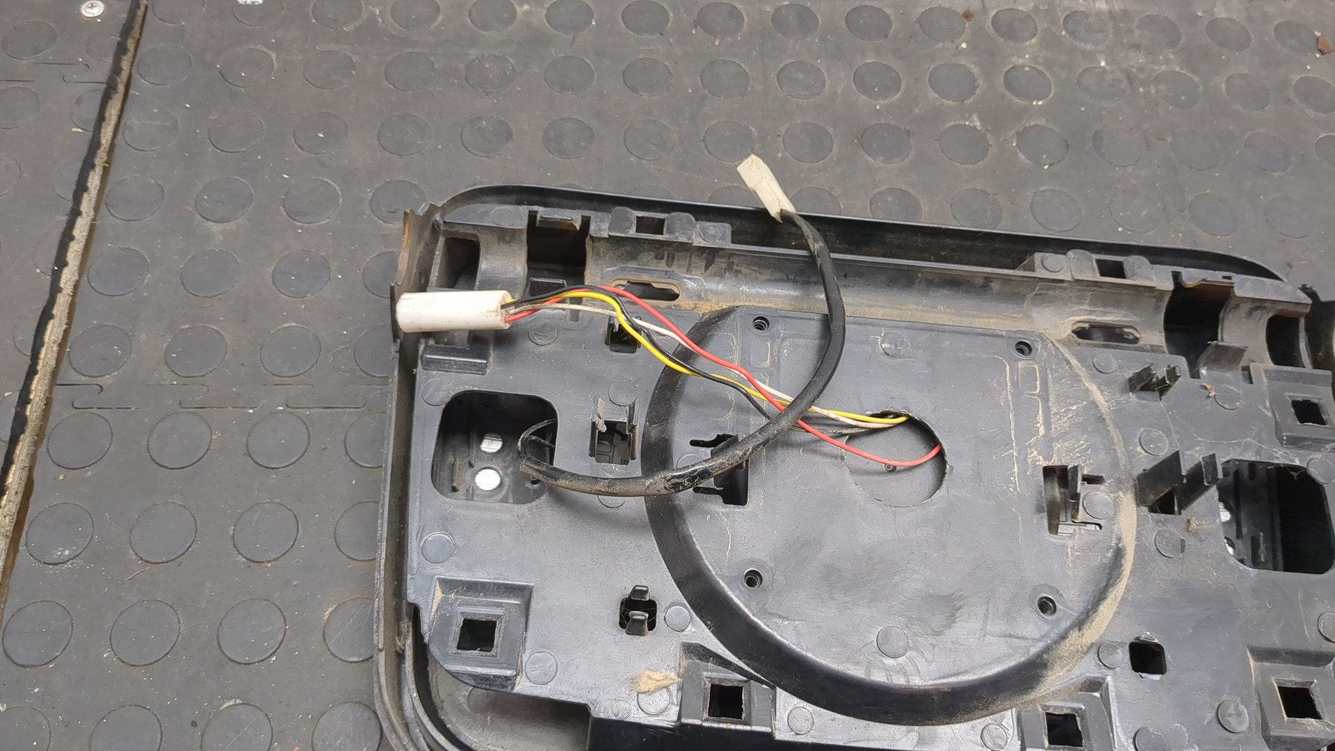 Зеркало левое электрическое