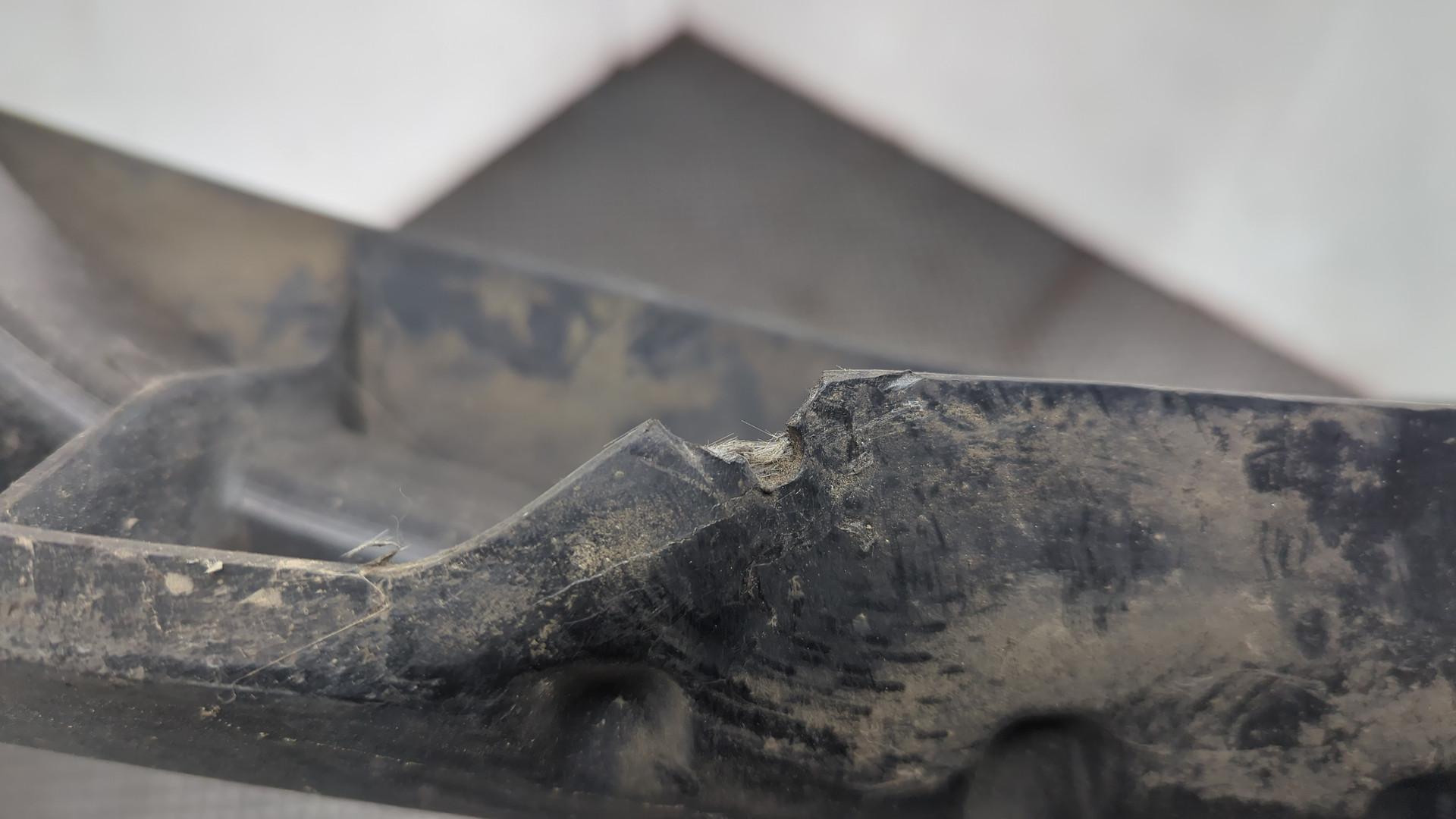 Усилитель переднего бампера