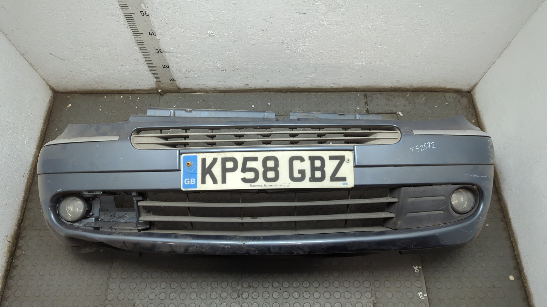 Бампер передний