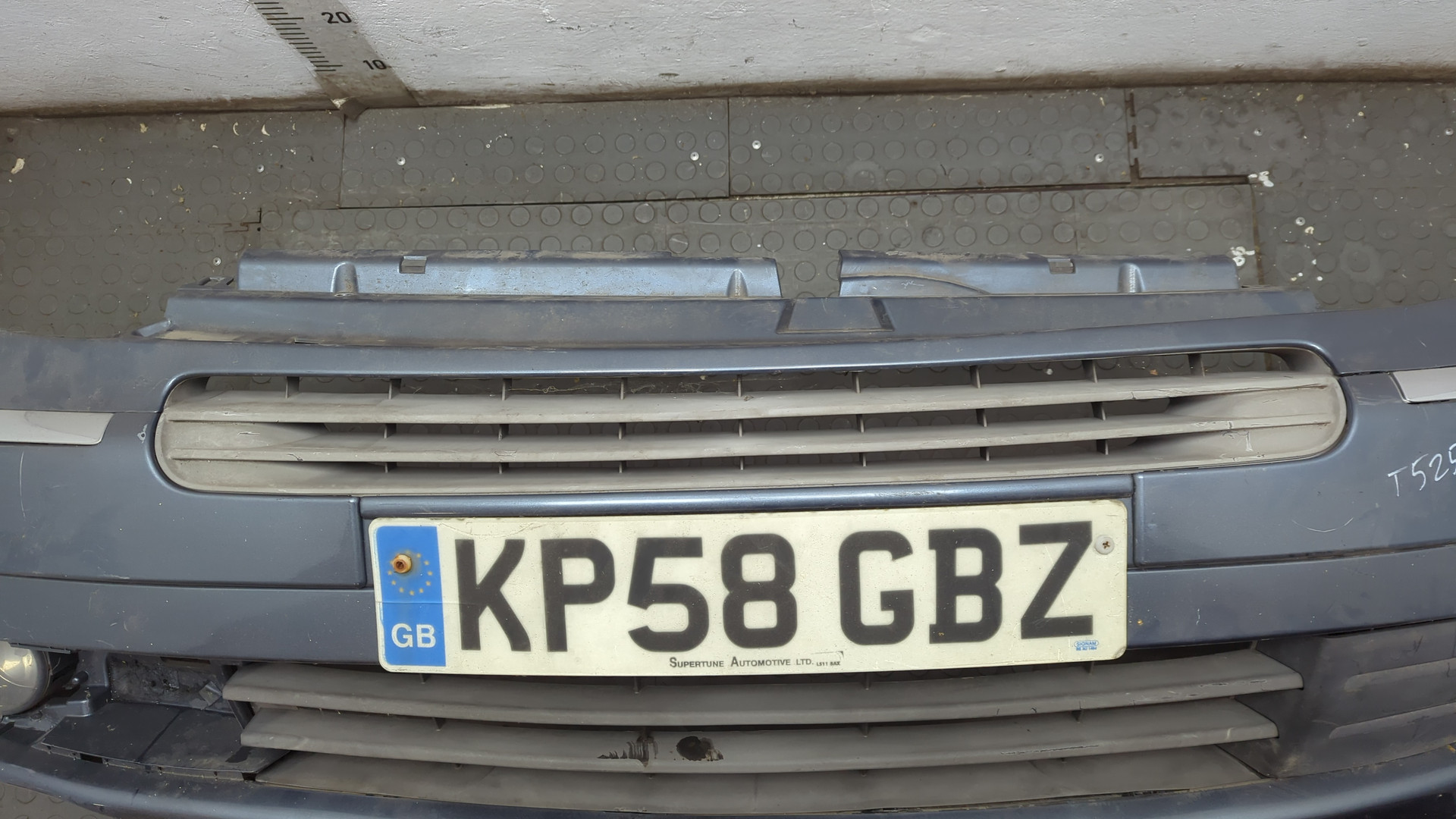 Бампер передний