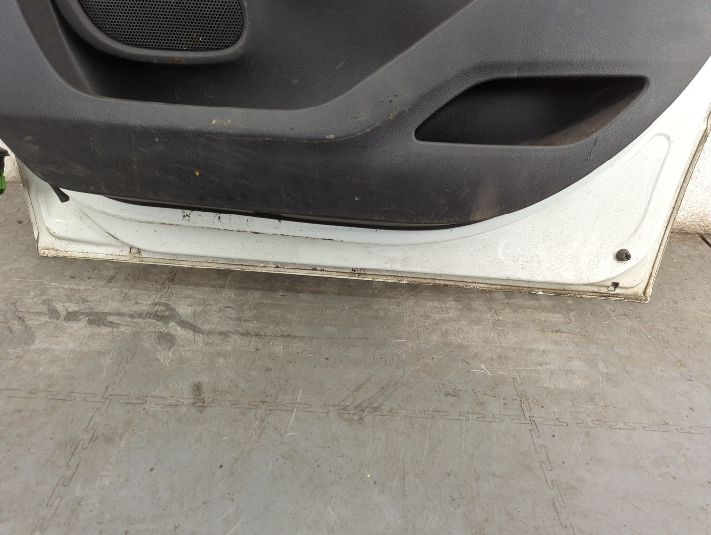 Дверь передняя правая