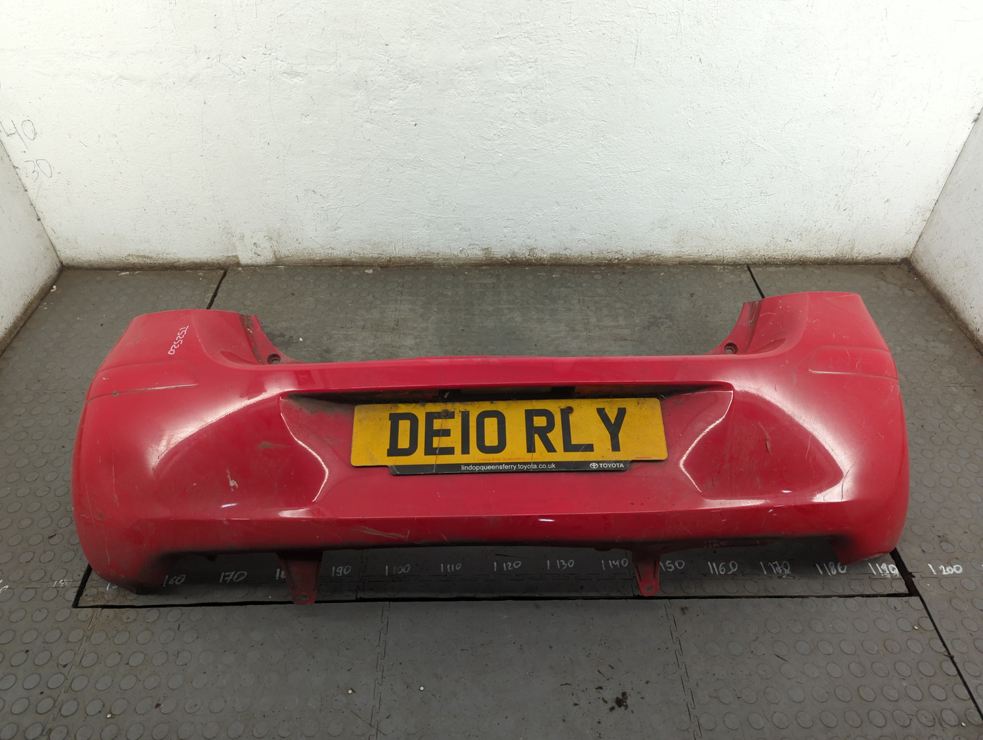 Бампер задний