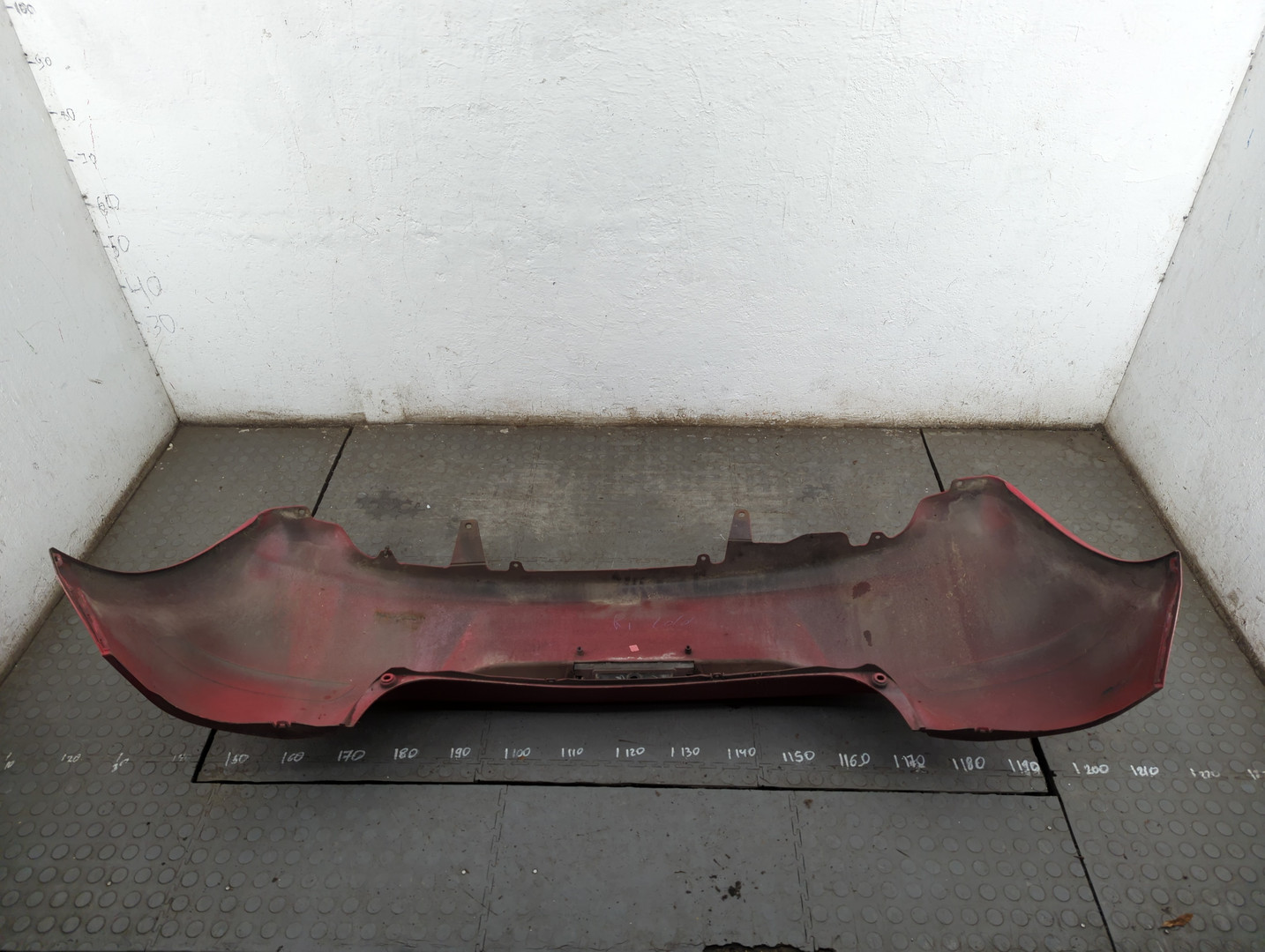 Бампер задний