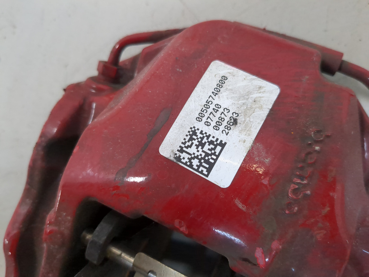 Суппорт передний левый