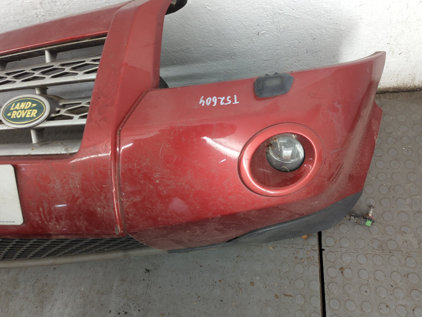 Бампер передний