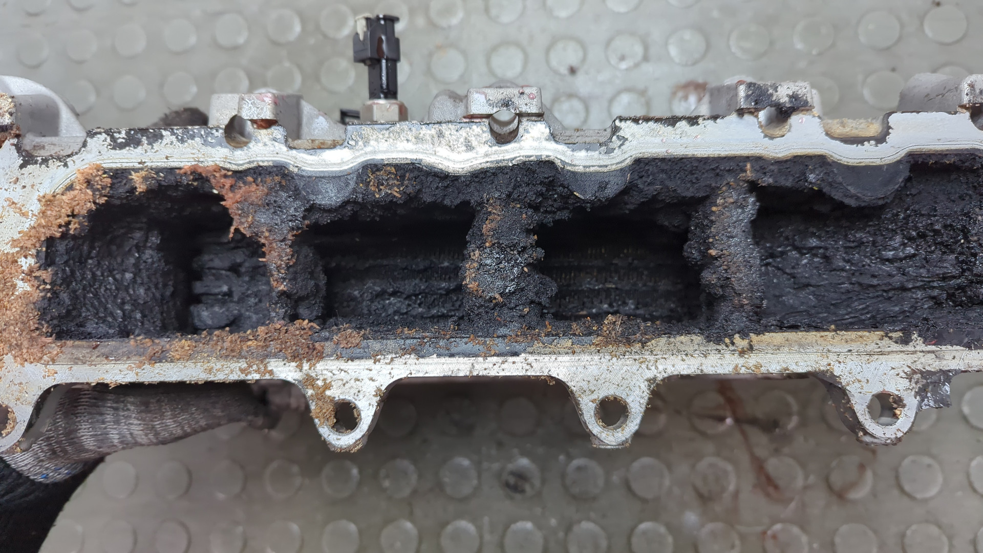 Коллектор впускной