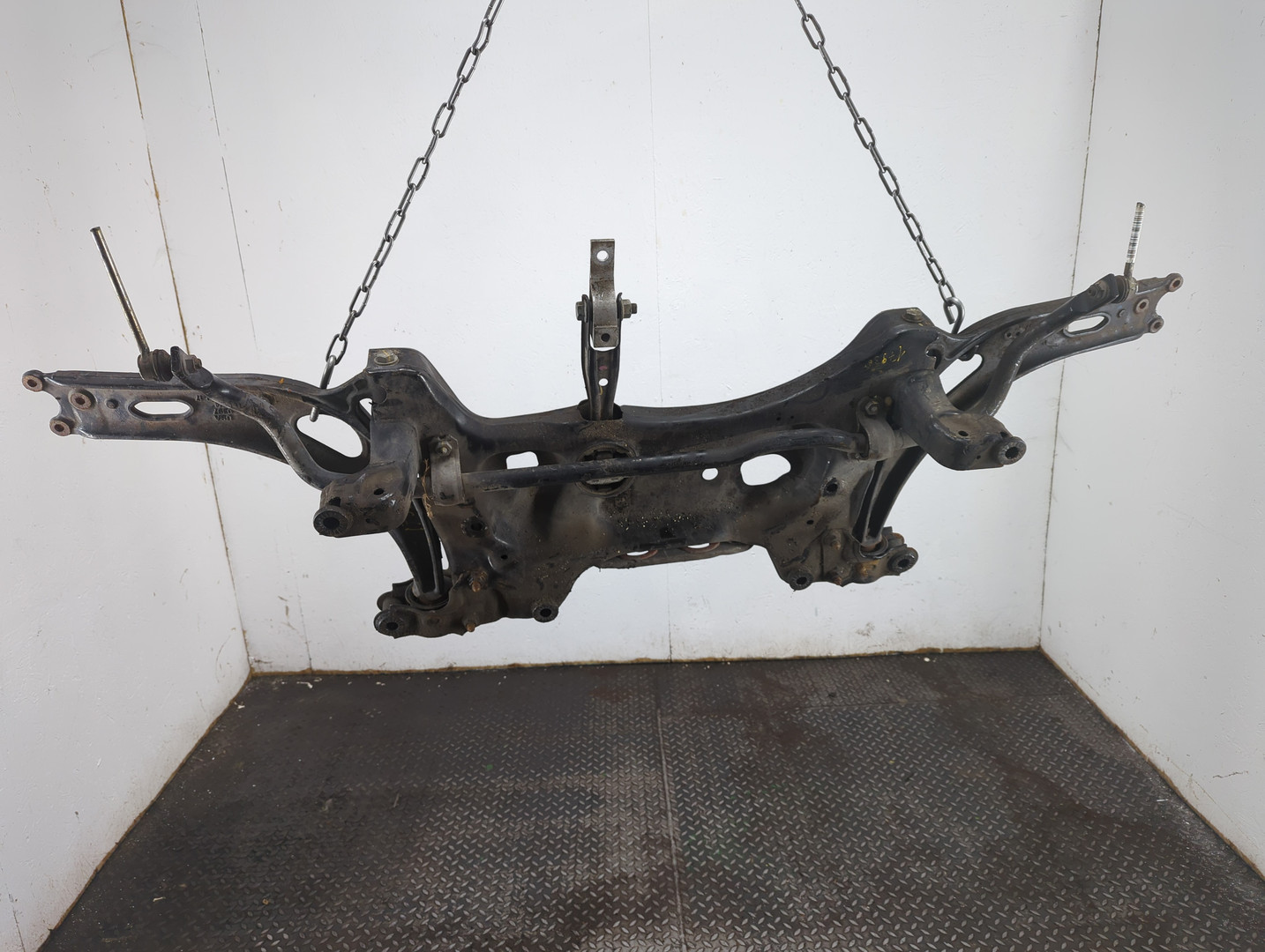 Балка подмоторная