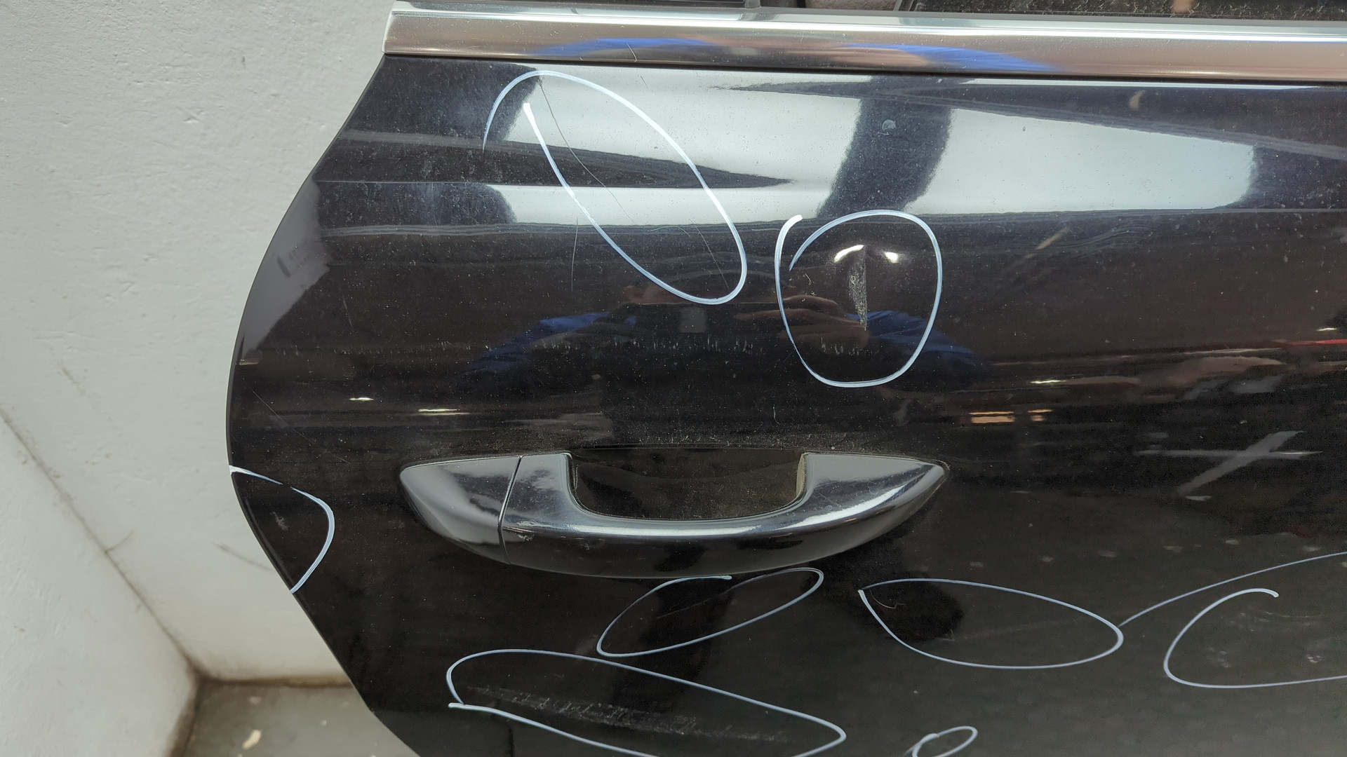 Дверь задняя правая