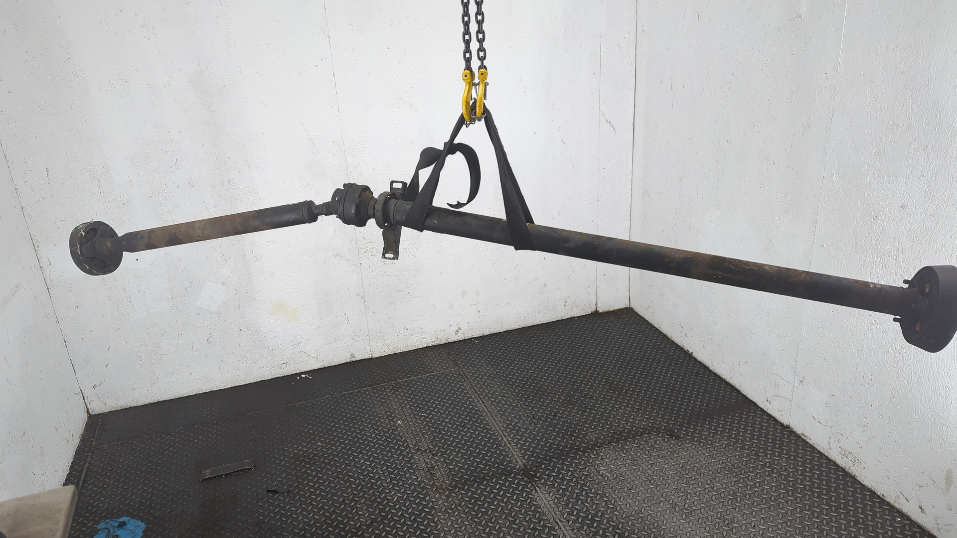 Вал карданный задний