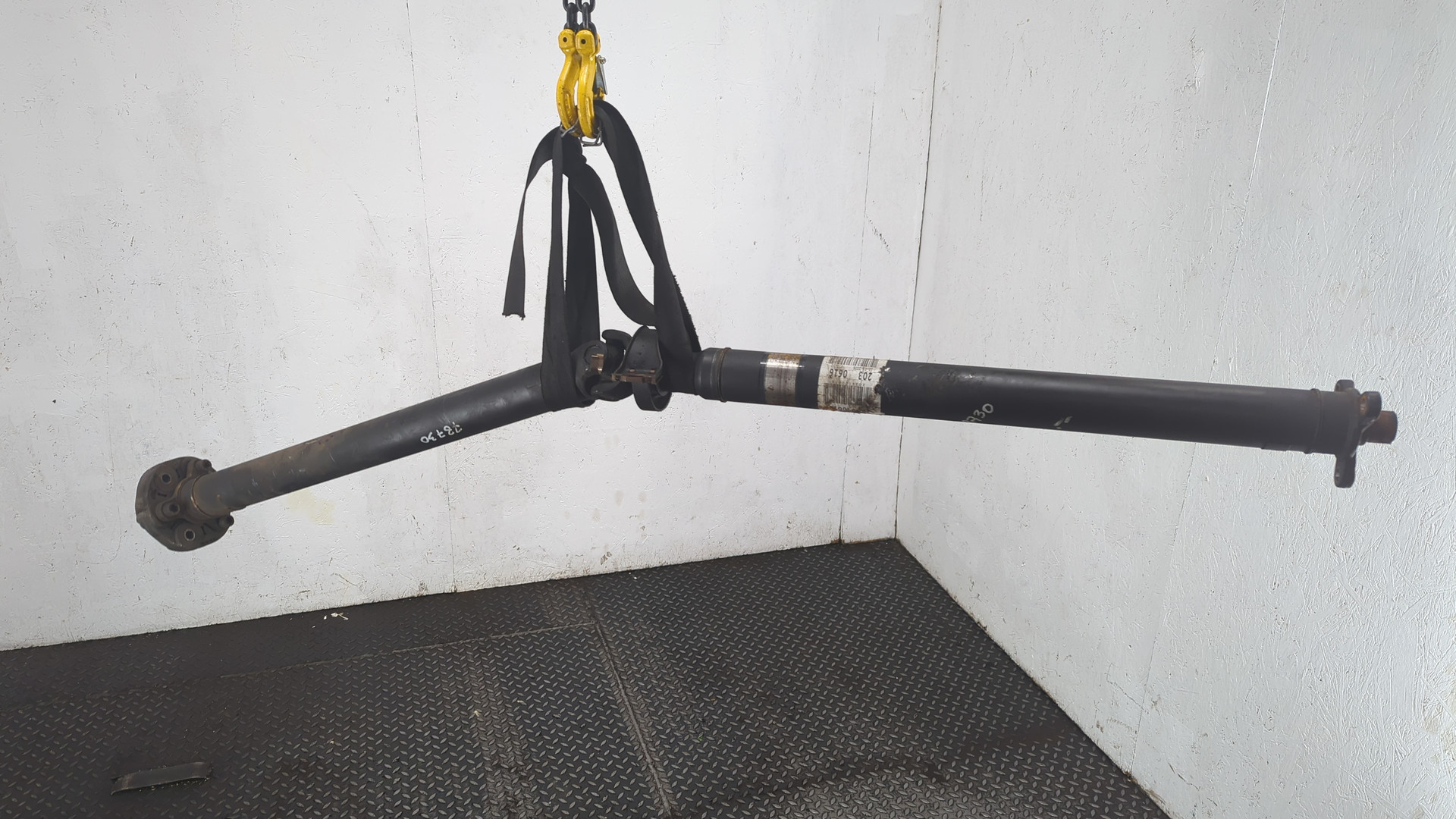 Вал карданный задний