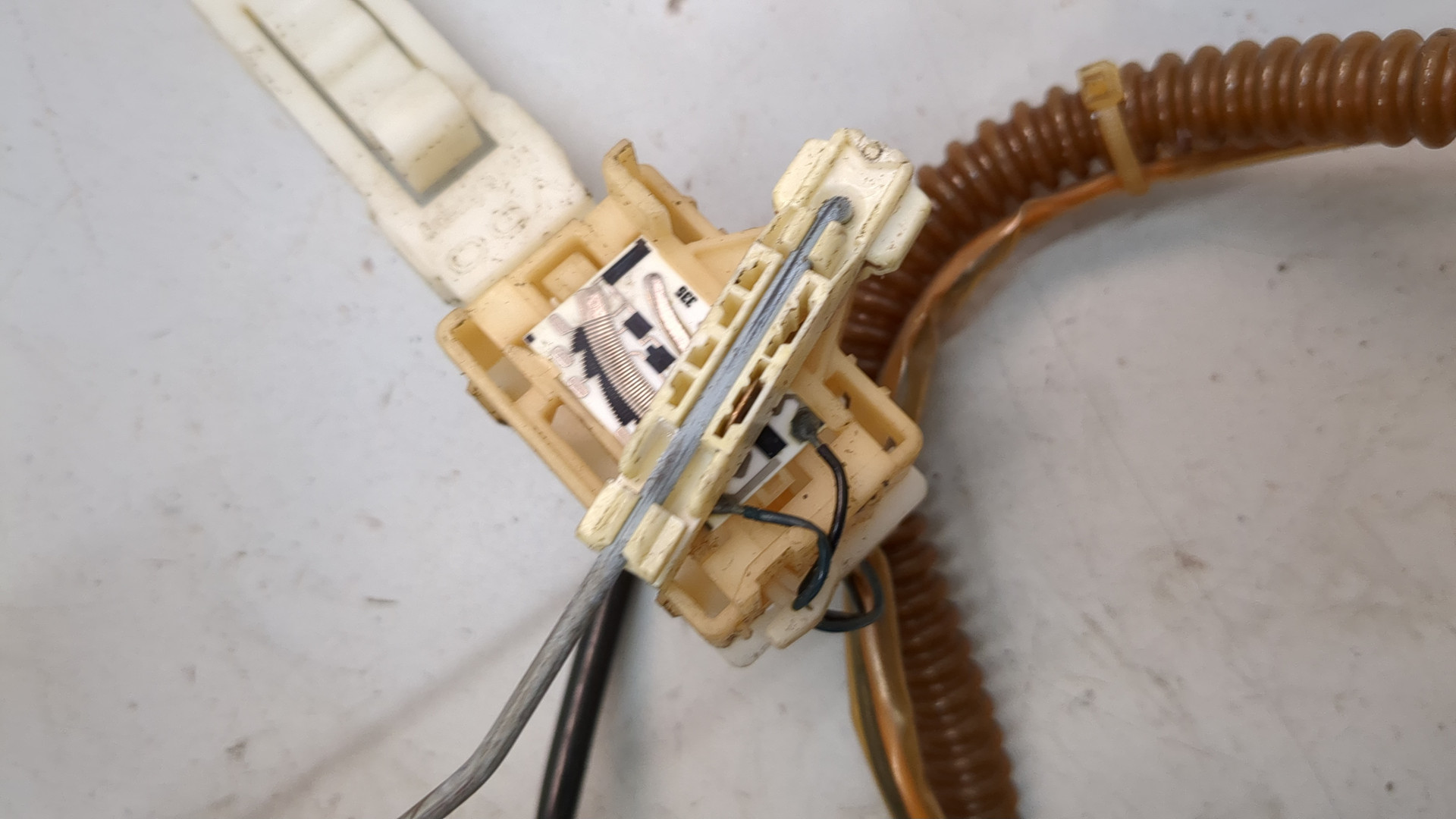 Насос топливный электрический