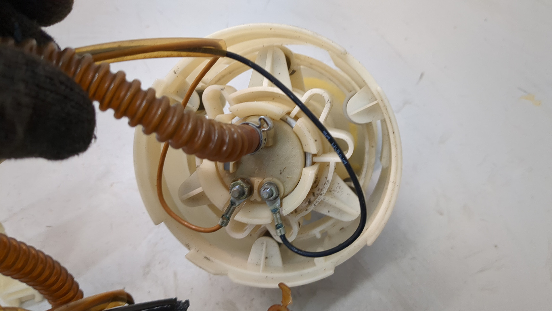 Насос топливный электрический