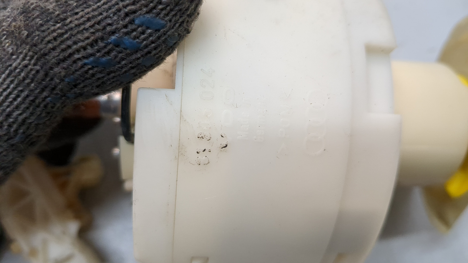 Насос топливный электрический