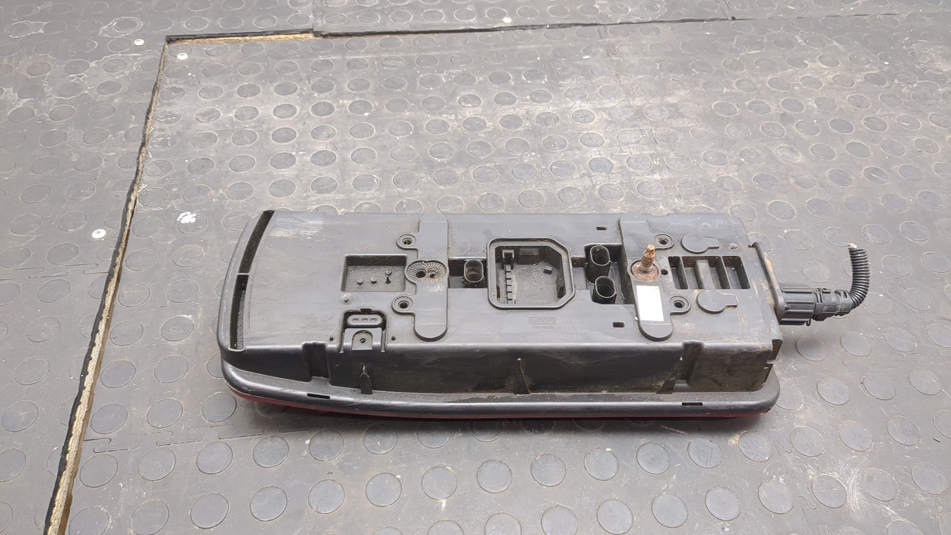 Фонарь задний левый