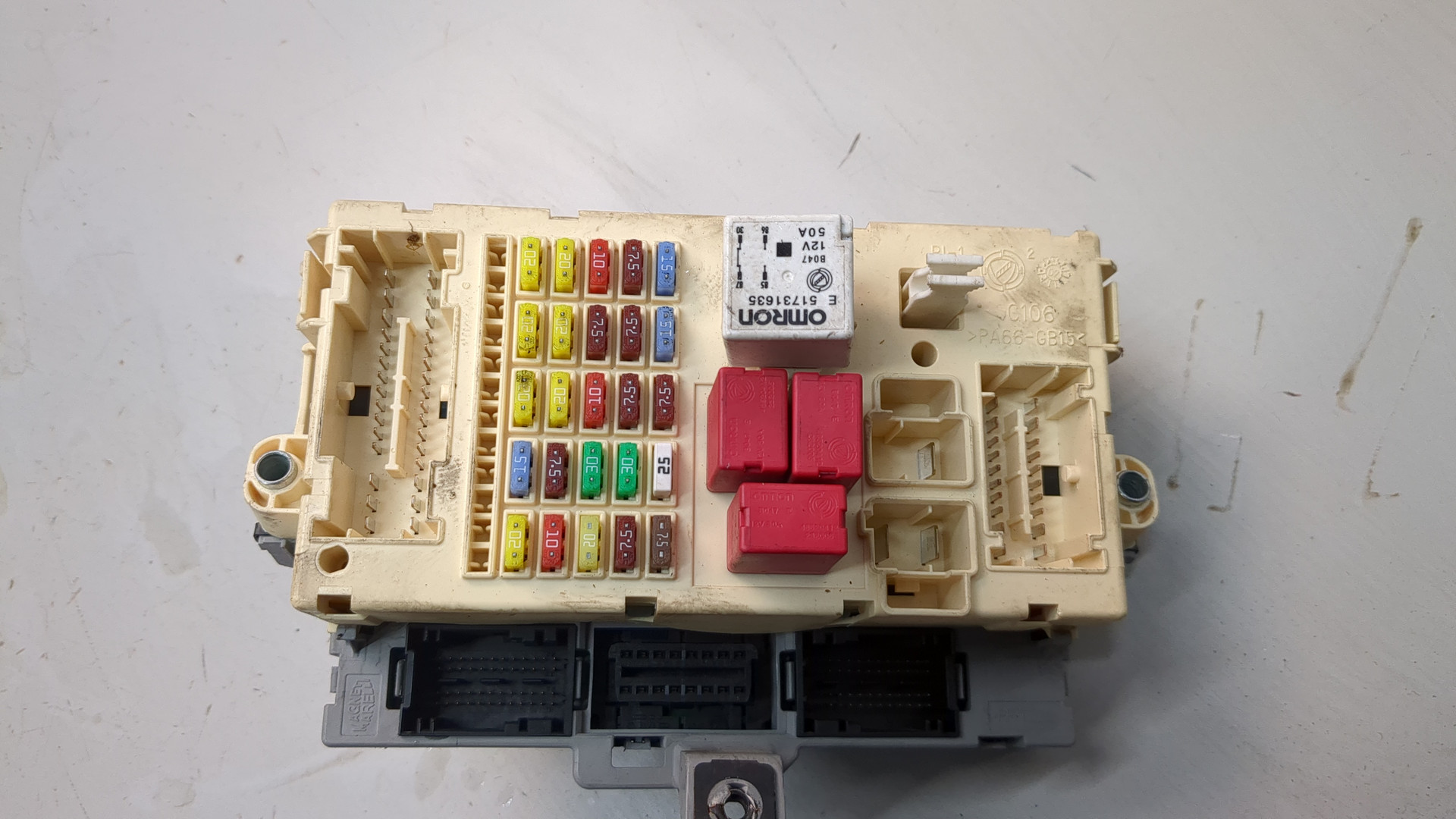 Блок предохранителей