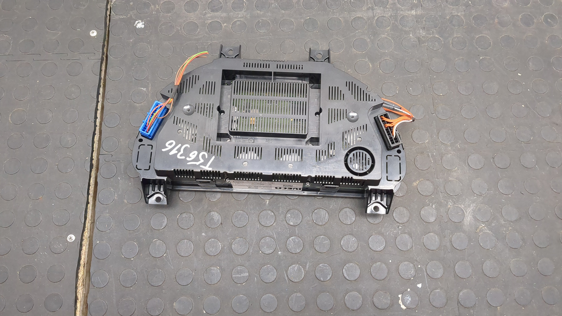 Панель приборов